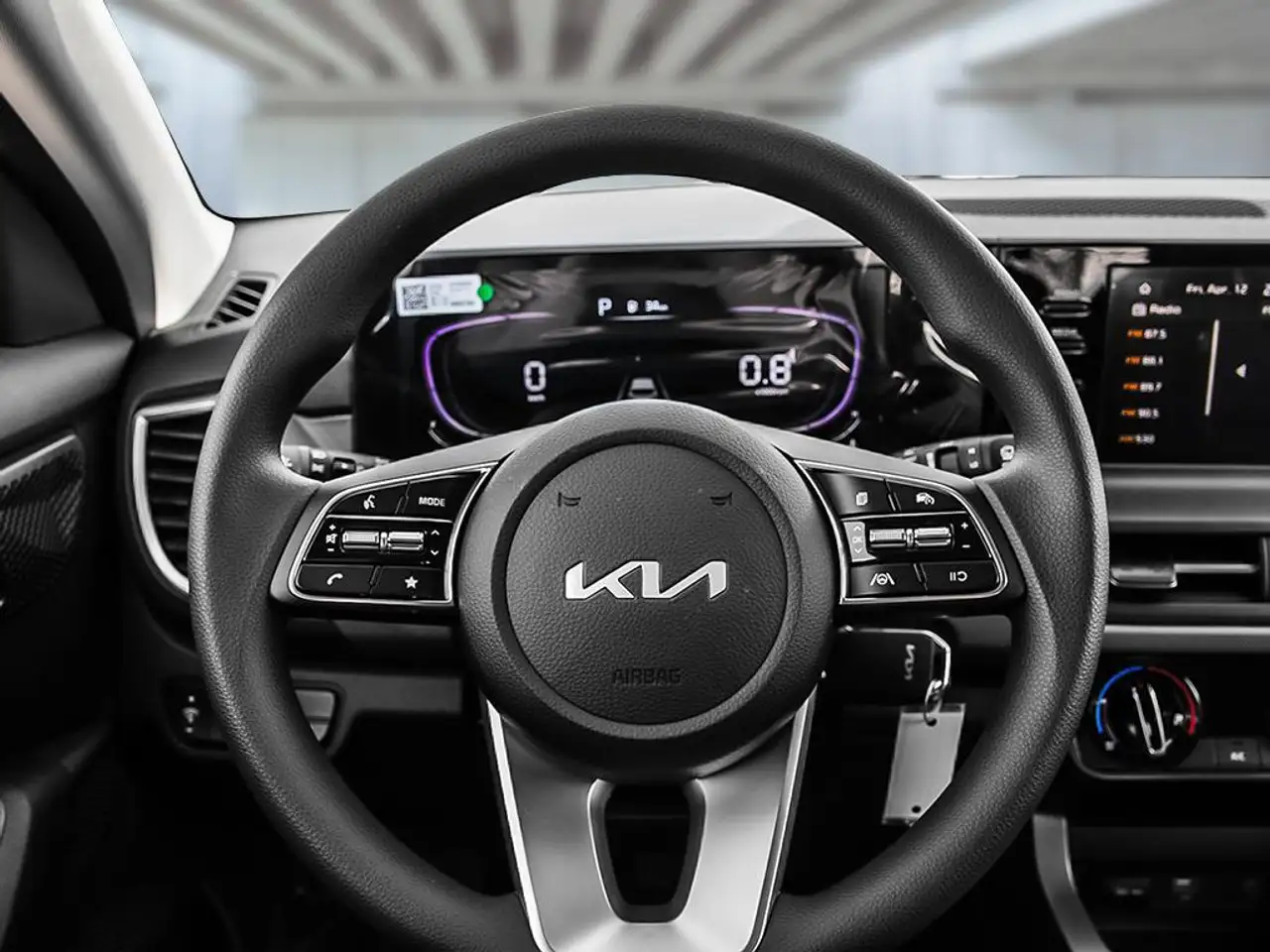Kia Seltos снимка Kia Seltos