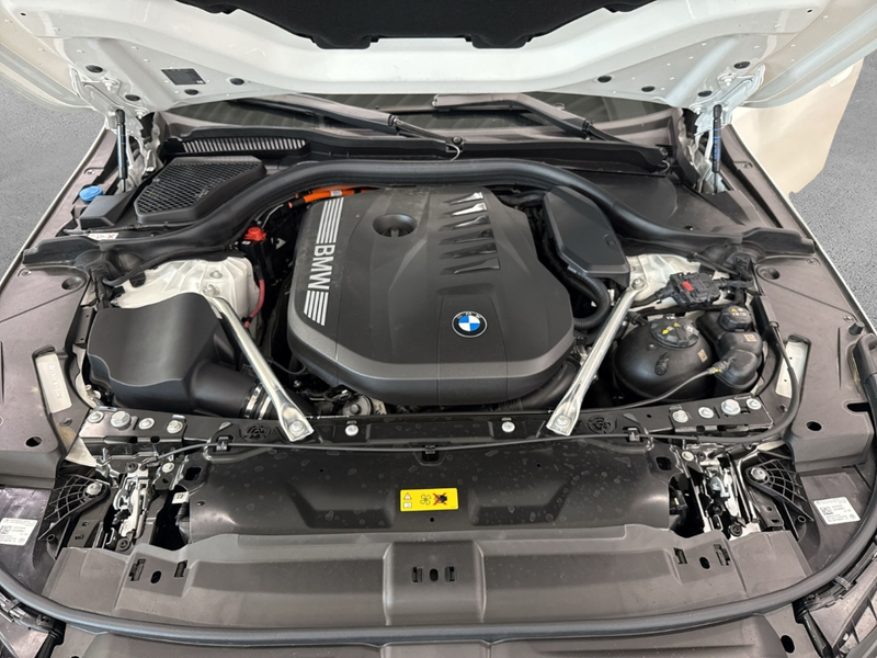 BMW 550 e xDrive M Sport Touring E Park-Assistent — photo 14
