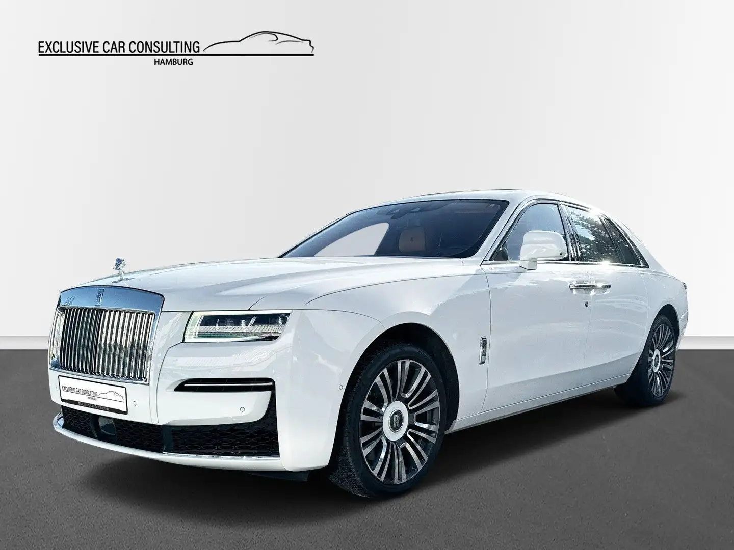 Rolls-Royce Ghost White - 1