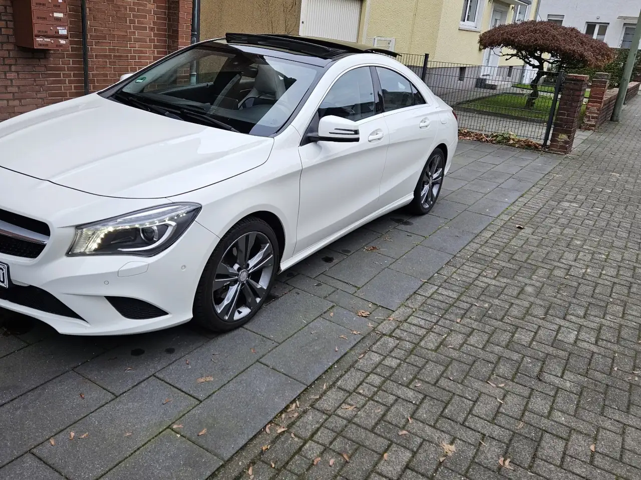 Mercedes-Benz CLA 180