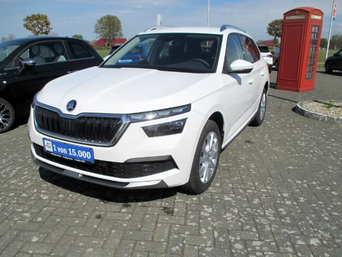 Skoda Kamiq 1.0 TSI DSG Style / ACC / LED / Keyless / DAB Weiß - 1