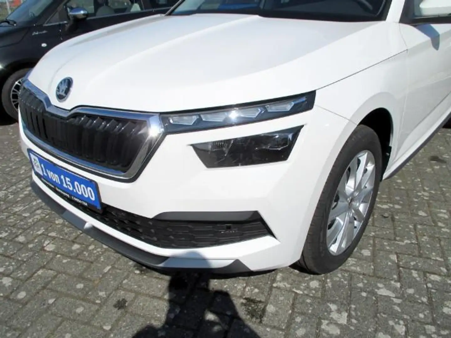 Skoda Kamiq 1.0 TSI DSG Style / ACC / LED / Keyless / DAB Weiß - 2