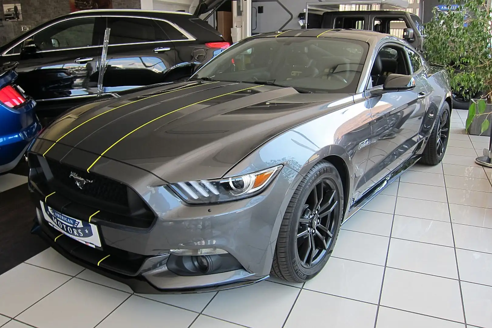 Ford Mustang 5,0 Ti-VCT V8 GT Gris - 2