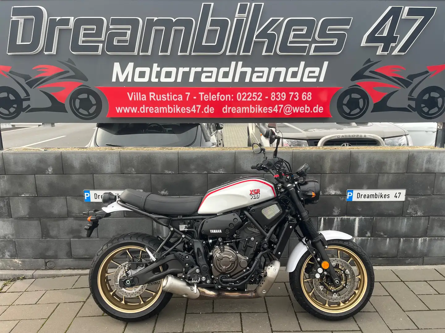 Yamaha XSR 700 **1.HAND**NUR 6000KM**REIFEN NEU**INSPEKTION NEU** Plateado - 1
