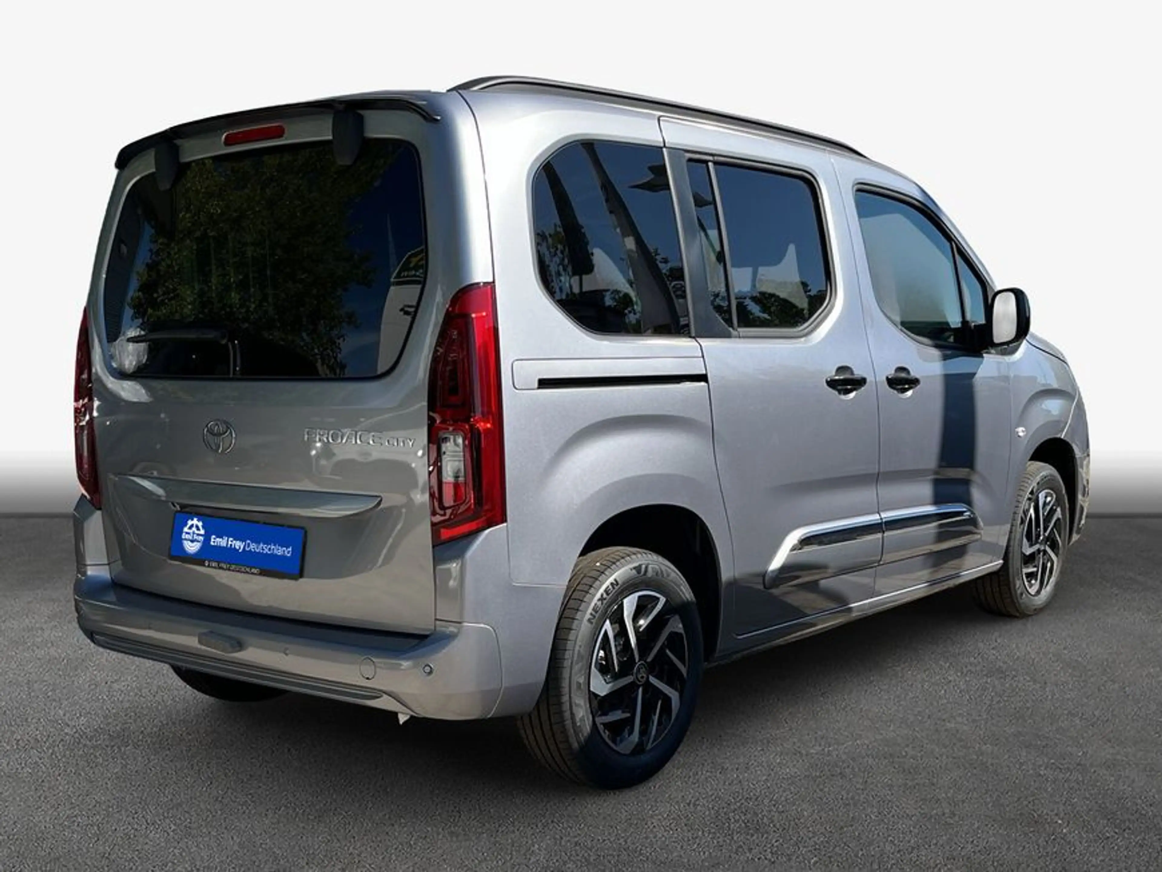 Toyota Proace City Proace City Verso 1.5 D-4D L1 Aut Teamplayer — photo 2