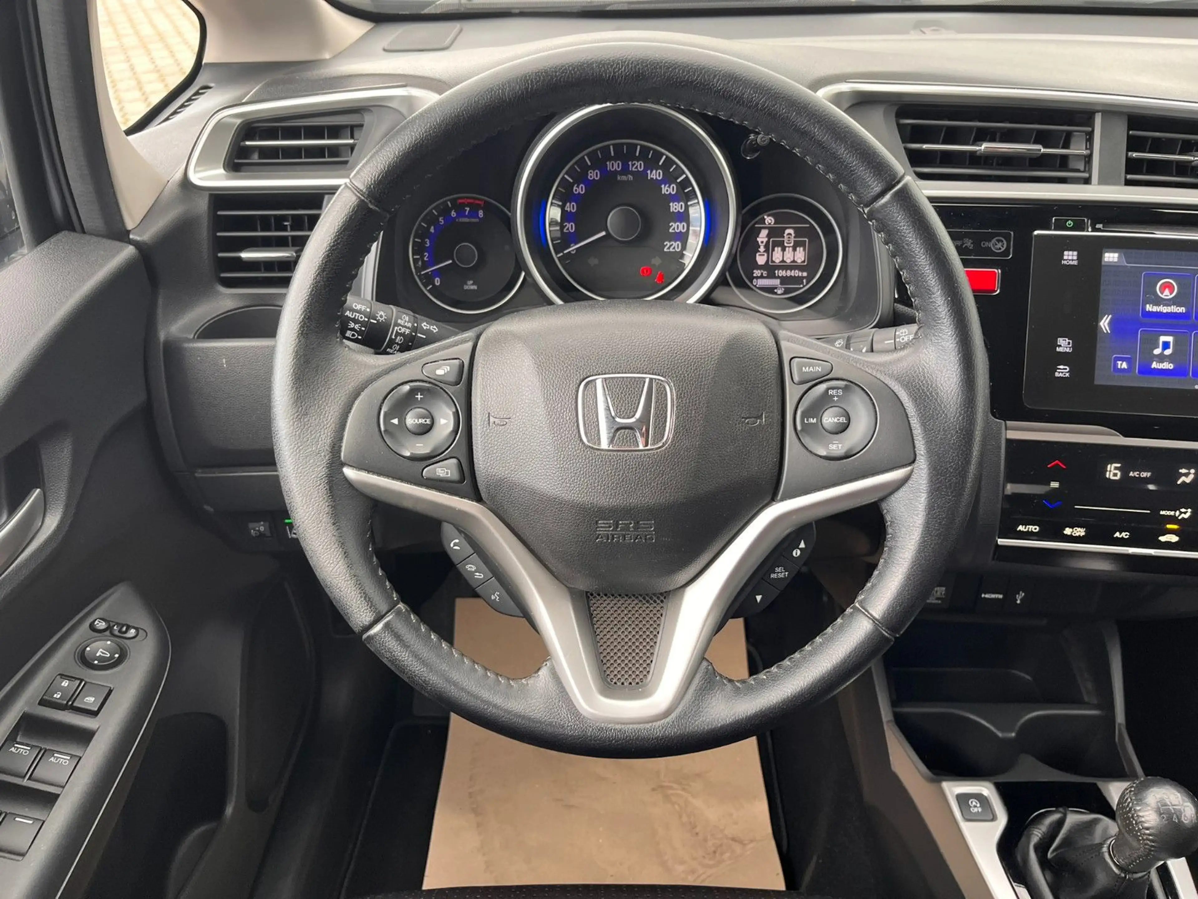 Honda Jazz 1.3 i-VTEC Elegance — photo 17