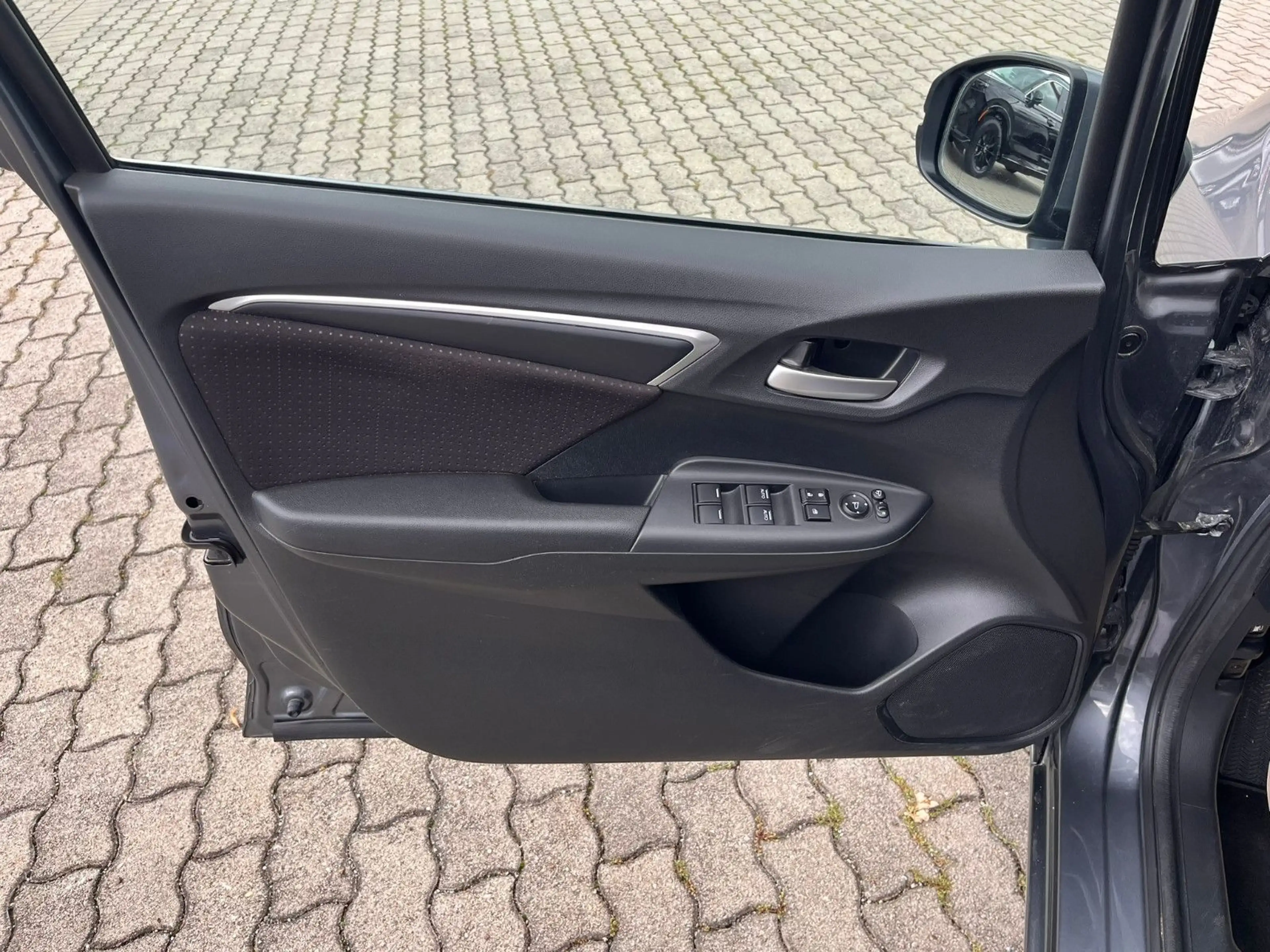 Honda Jazz 1.3 i-VTEC Elegance — photo 12