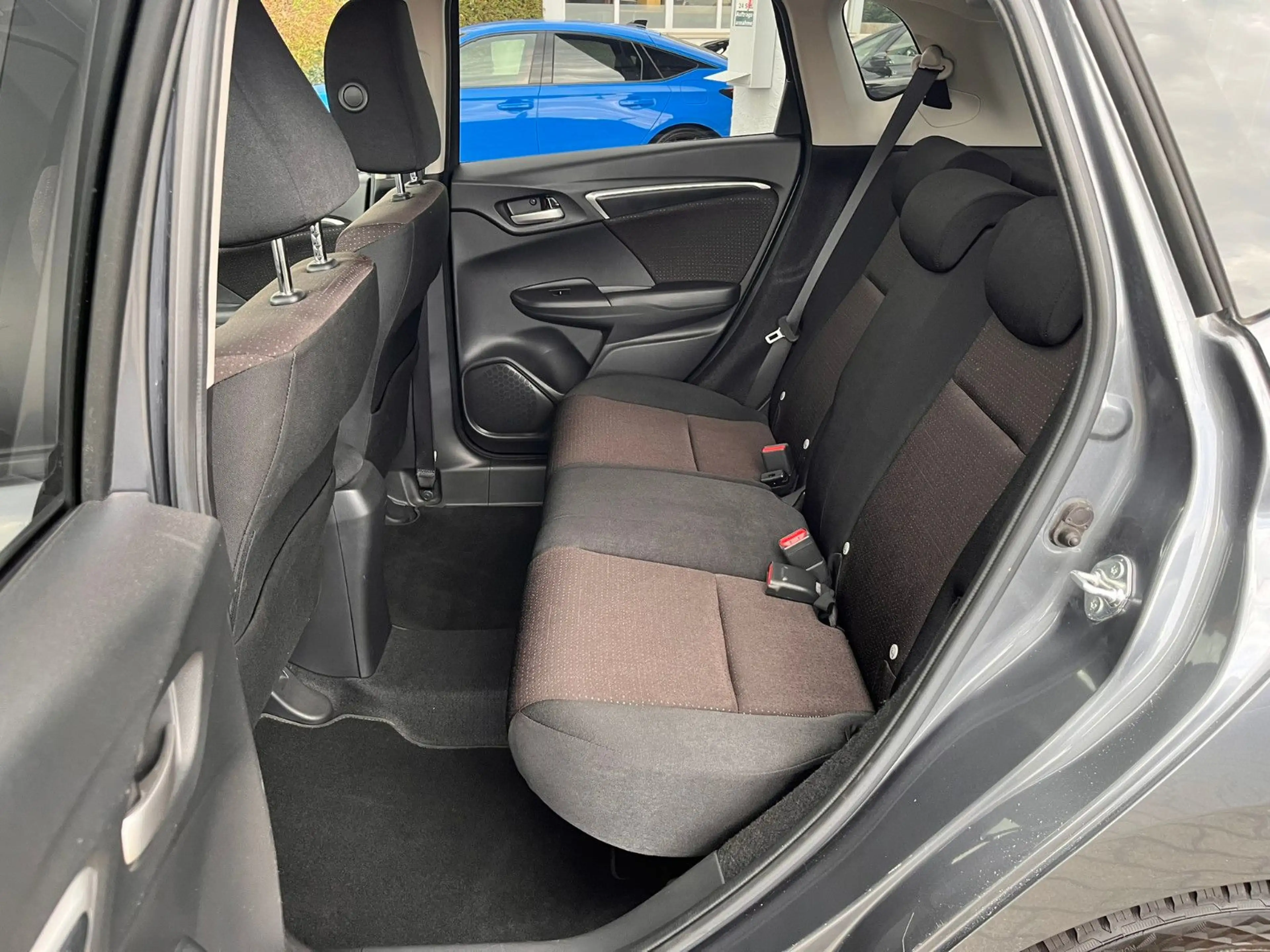 Honda Jazz 1.3 i-VTEC Elegance — photo 14
