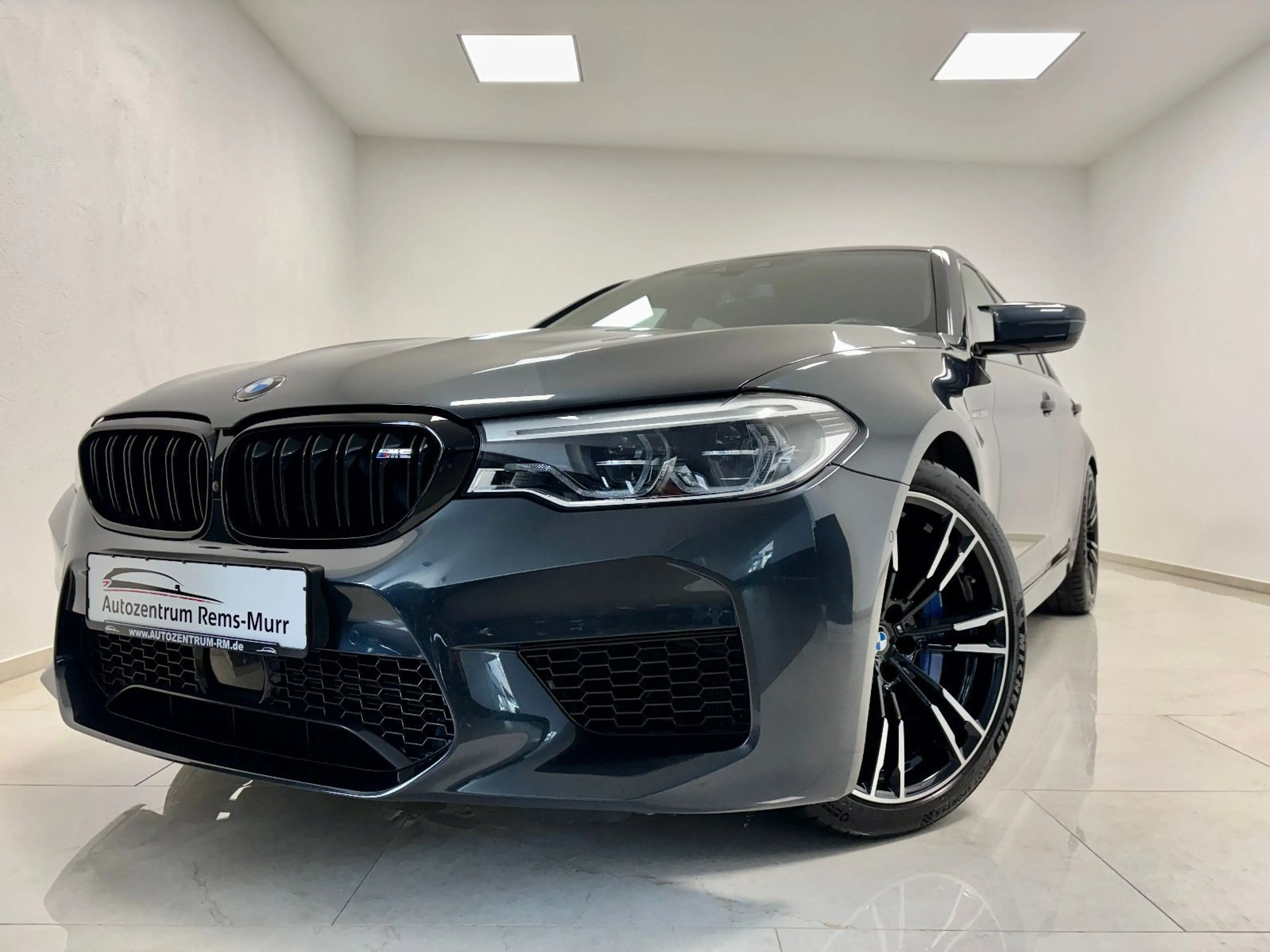 BMW M5 Limousine *360°-KAMERA*HEAD-UP*CARBONDACH*