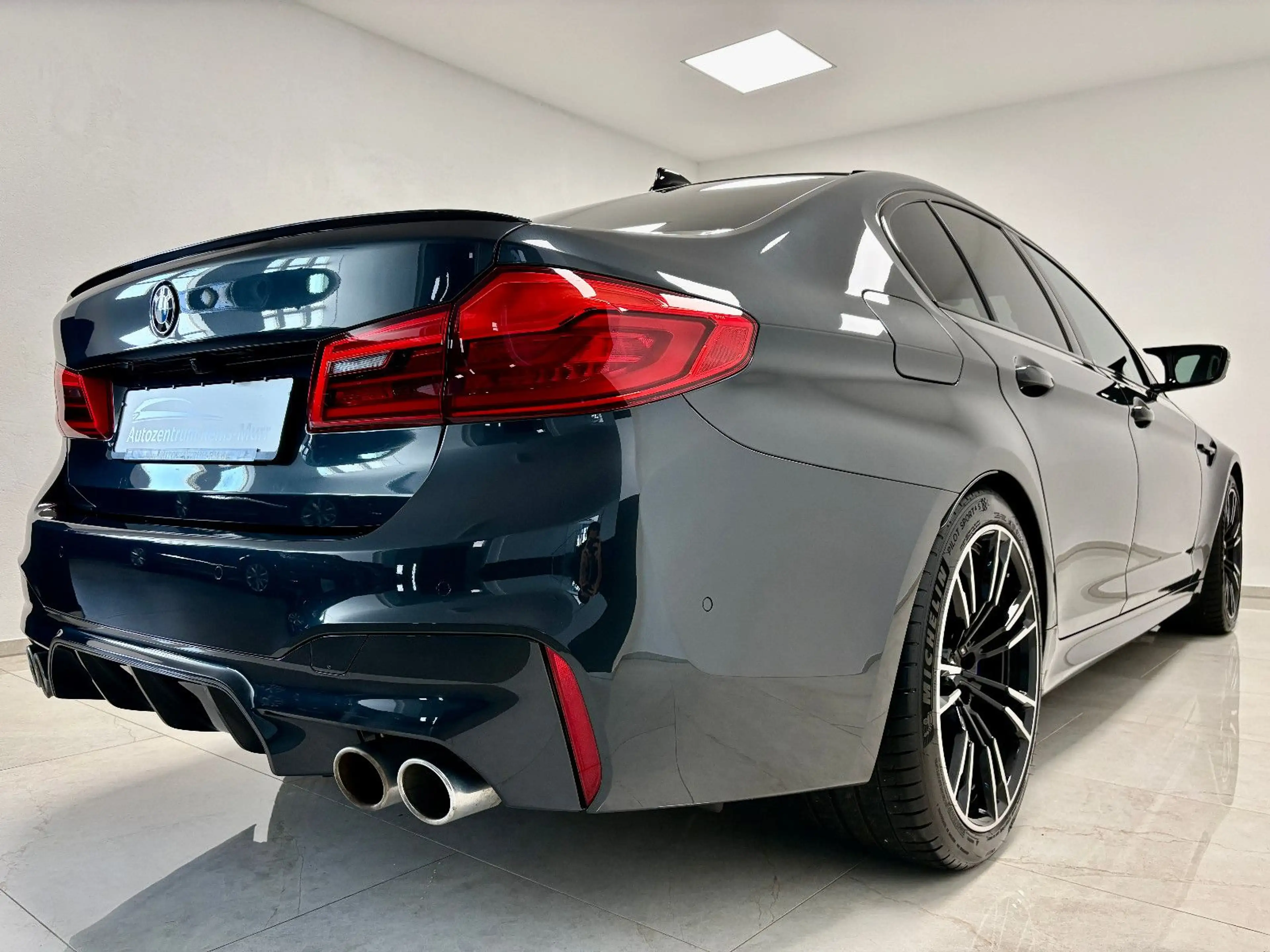BMW M5 Limousine *360°-KAMERA*HEAD-UP*CARBONDACH* — photo 10