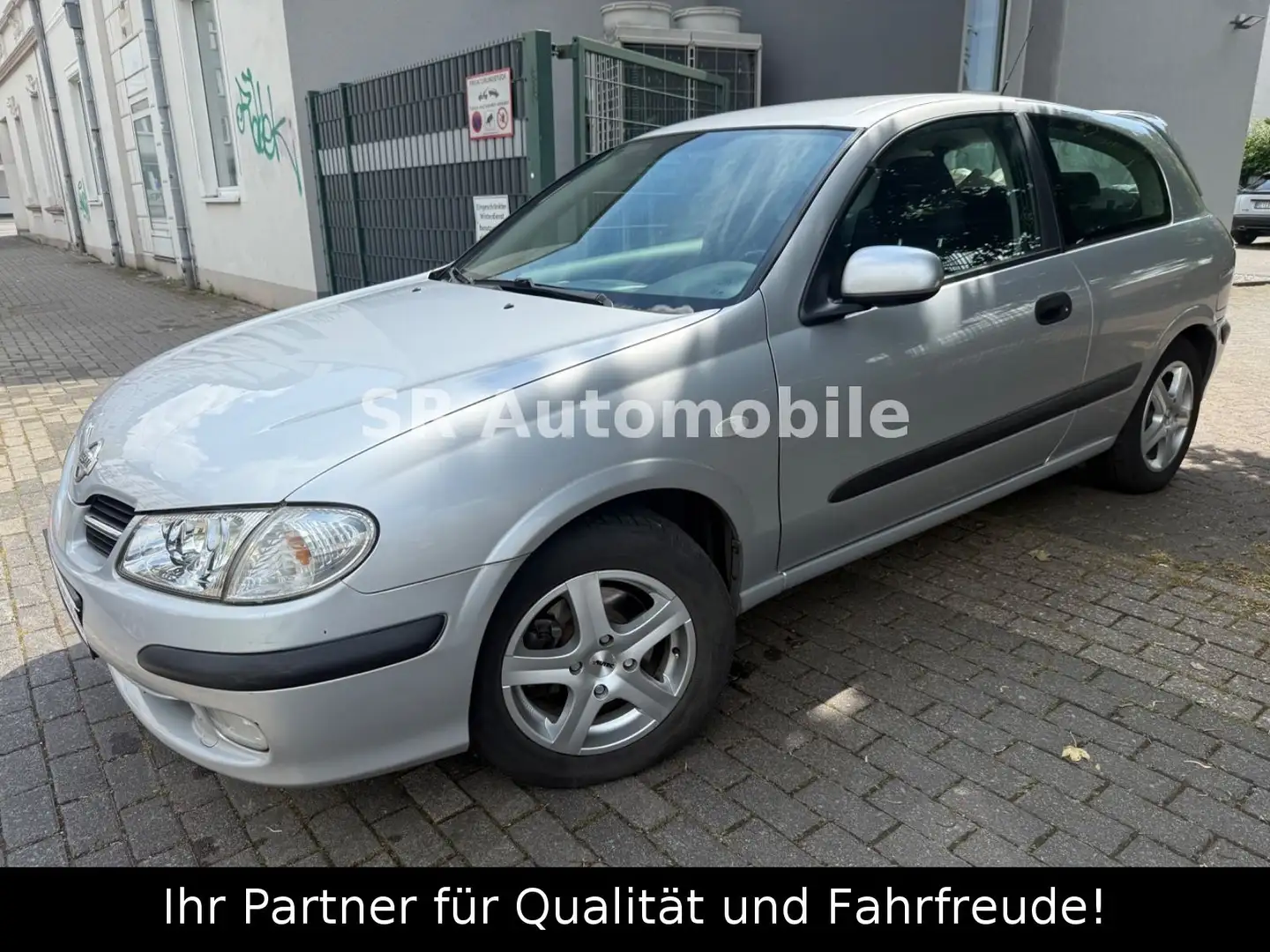 Nissan Almera Acenta Plus KLIMA*8-FACH-BEREIFT*TÜV - 2