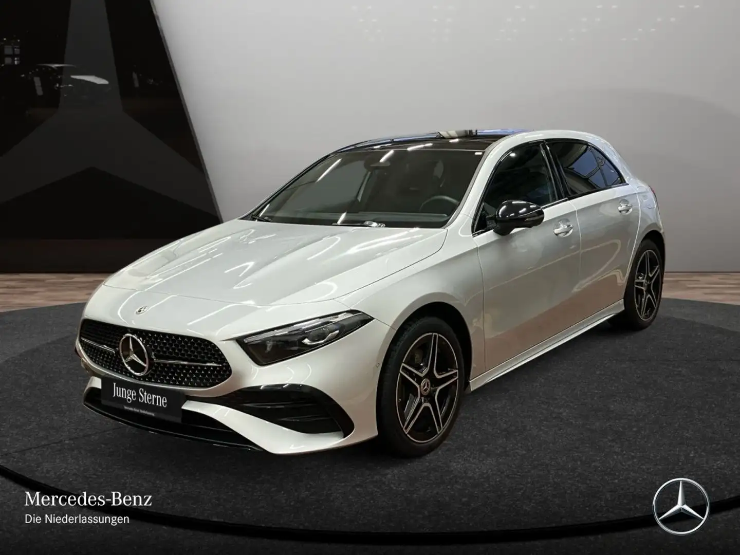 Mercedes-Benz A 250 e AMG+NIGHT+PANO+360°+MULTIBEAM+HUD+TOTW+8G Silber - 2