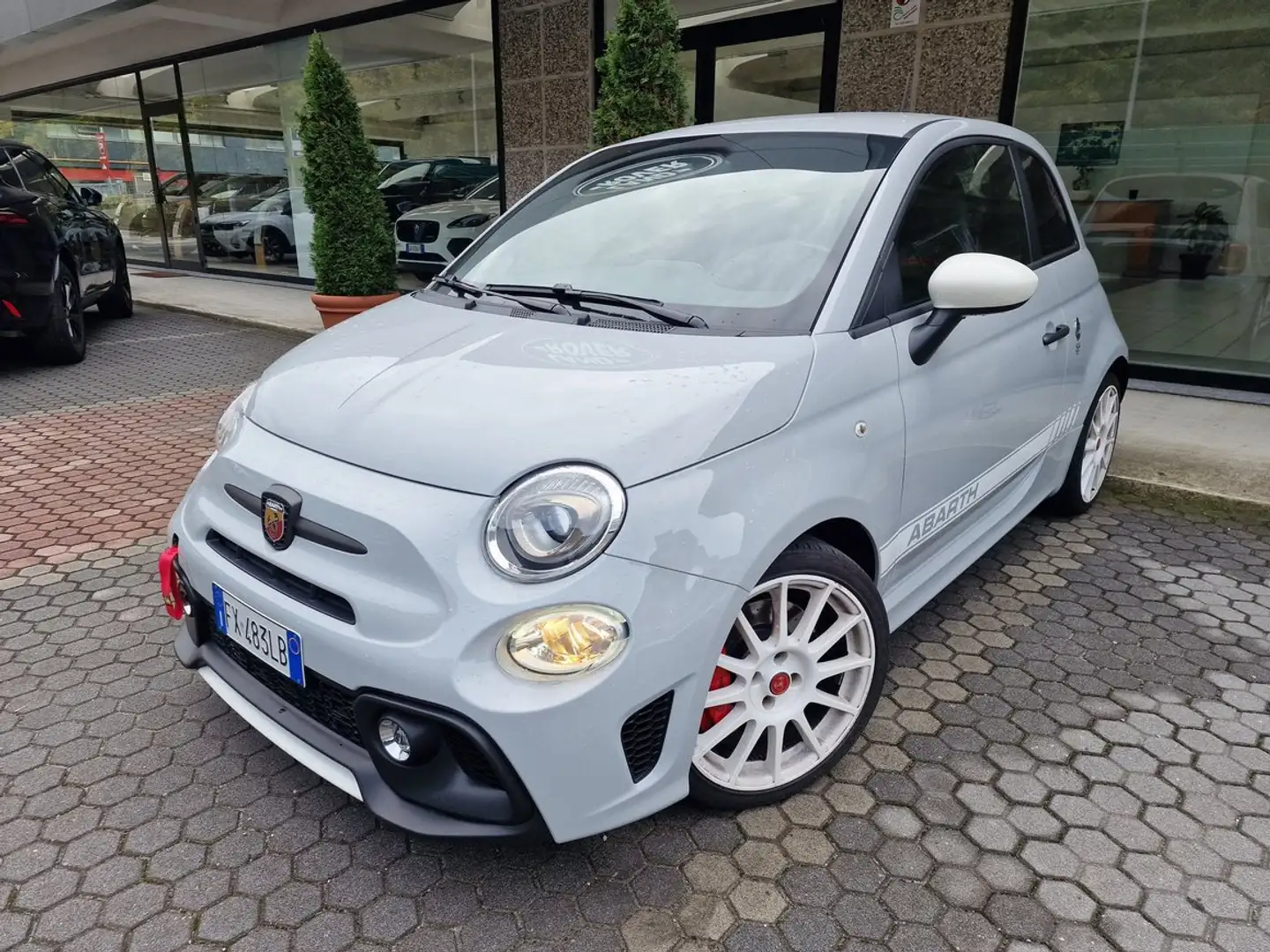 Abarth 595 595 1.4 Turbo T-Jet 180 CV Esseesse 70° IVA ESPOS Gris - 1