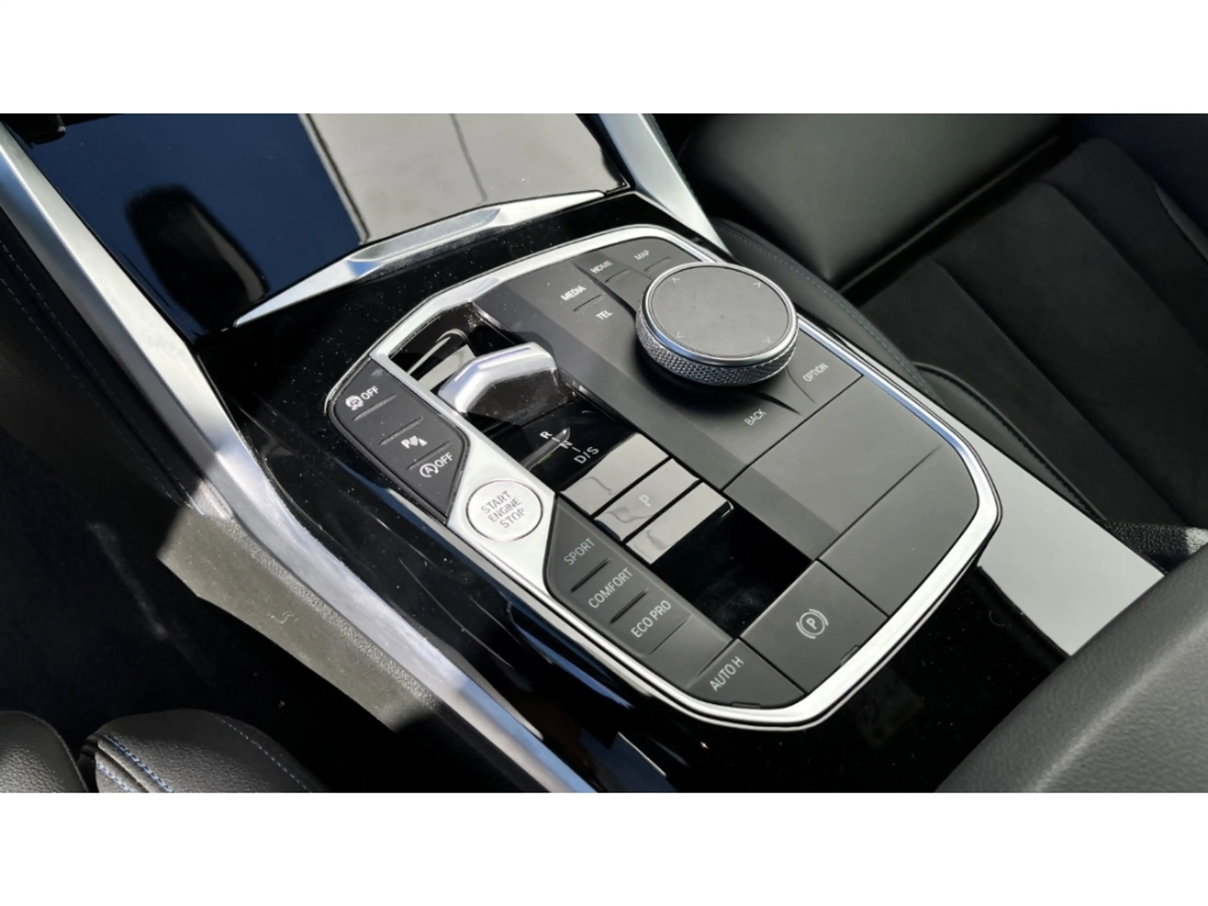 BMW 230 i Coupe M-Sport Sportpaket HUD Navi Digitales Cock — photo 10