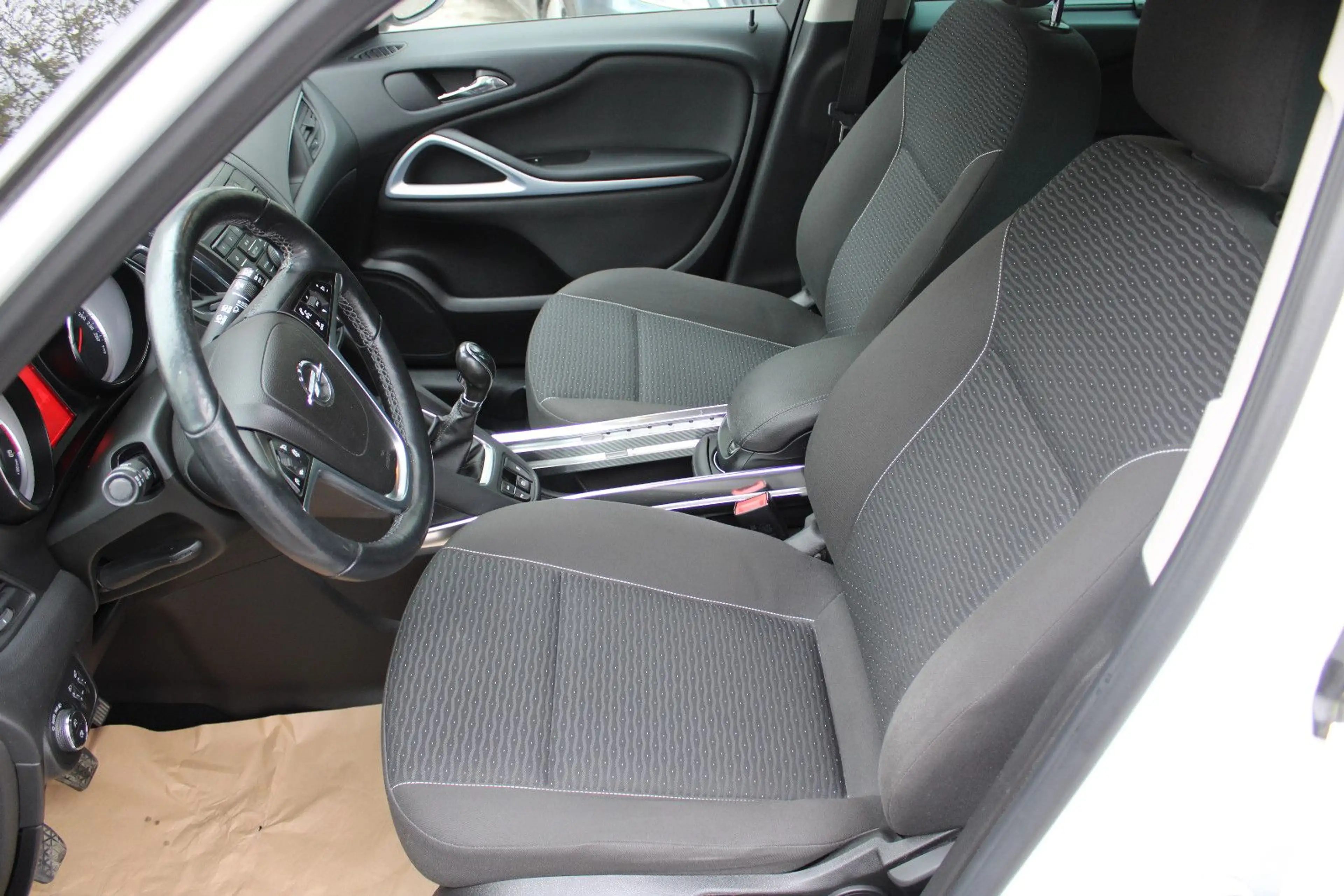 Opel Zafira C Tourer Drive *KLIMAAUT.+SITZ&LENKRADH.* — photo 14