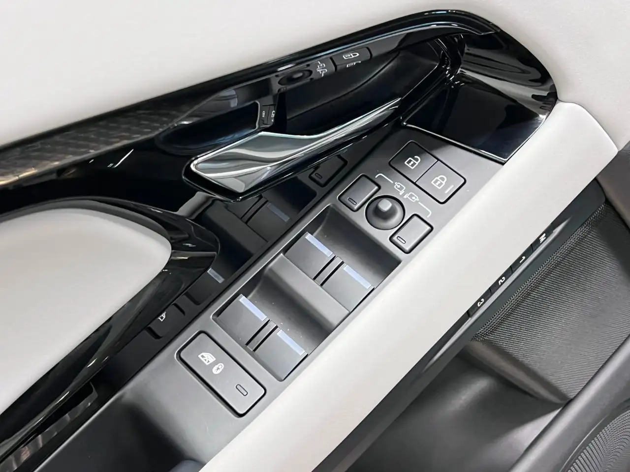 Land Rover Range Rover Evoque снимка Land Rover Range Rover Evoque