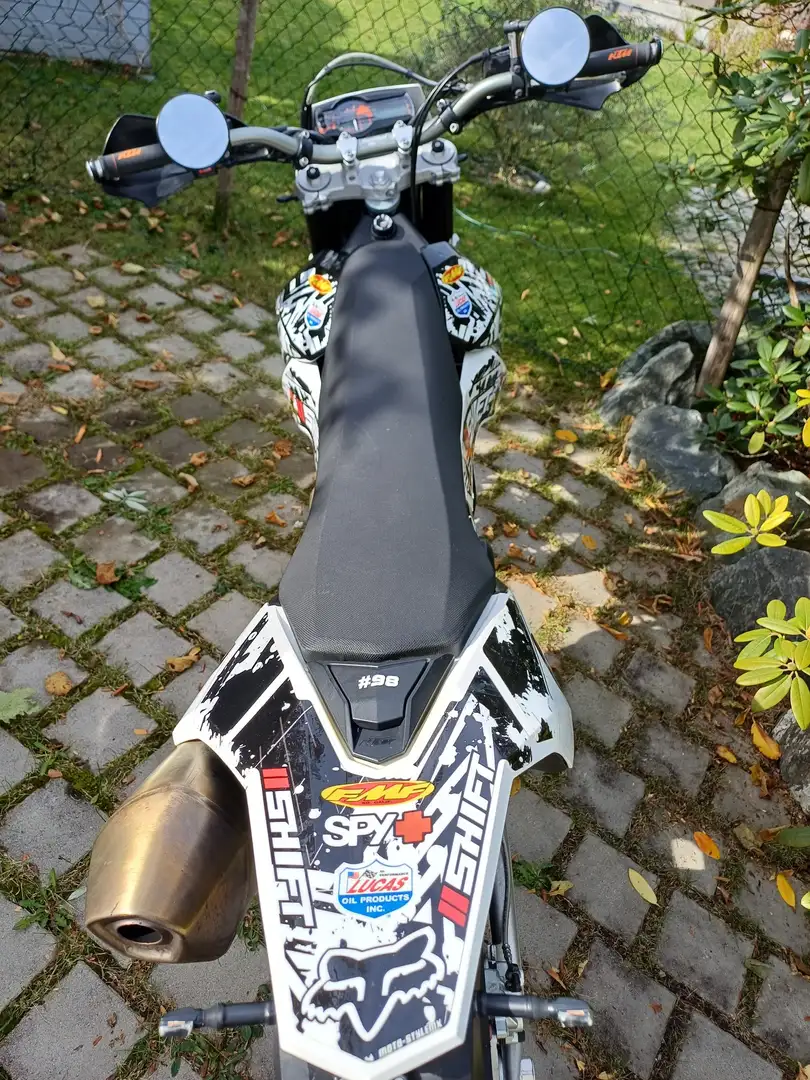 KTM 690 SMC Weiß - 2
