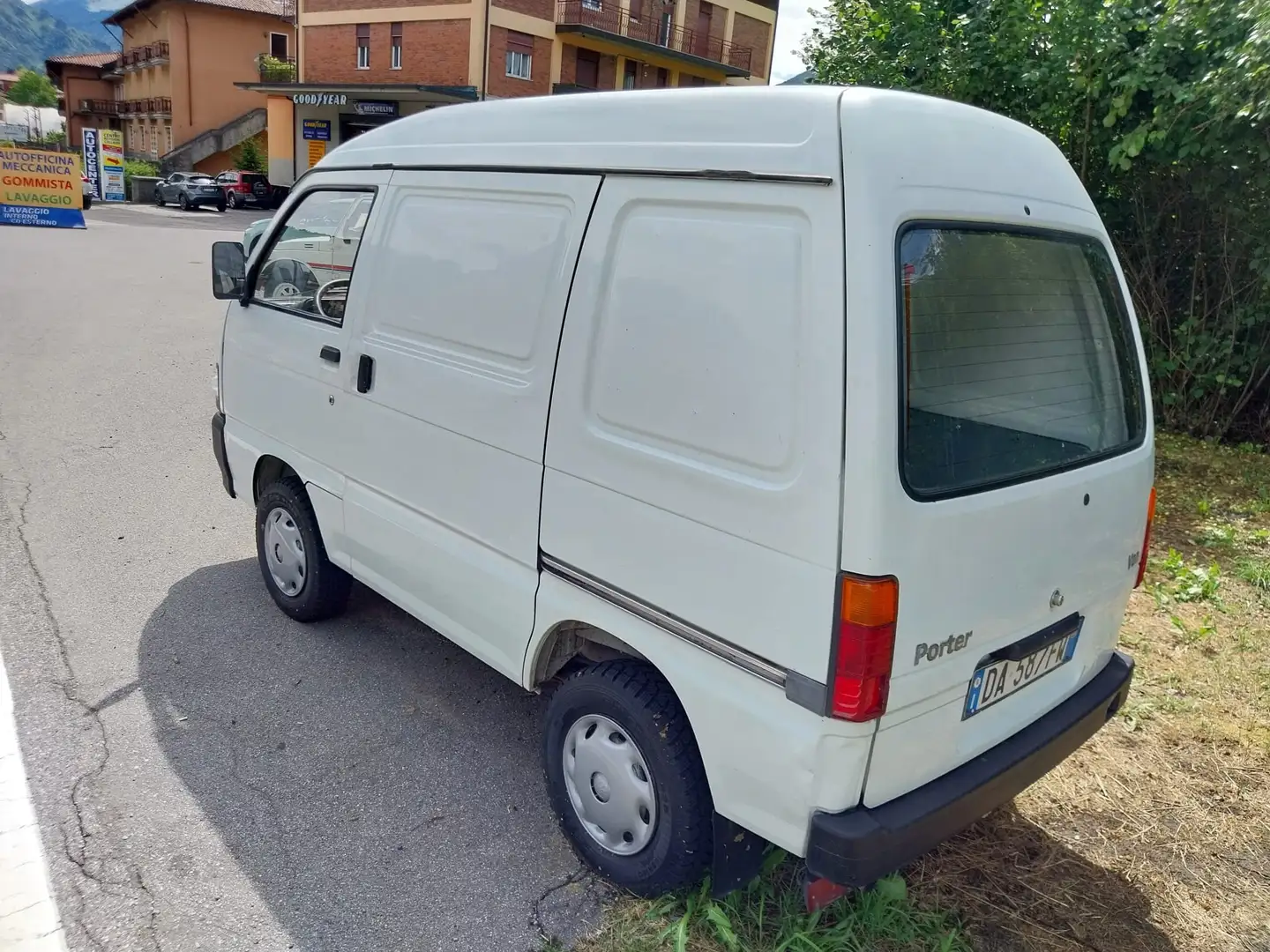 Piaggio Porter van Bianco - 2