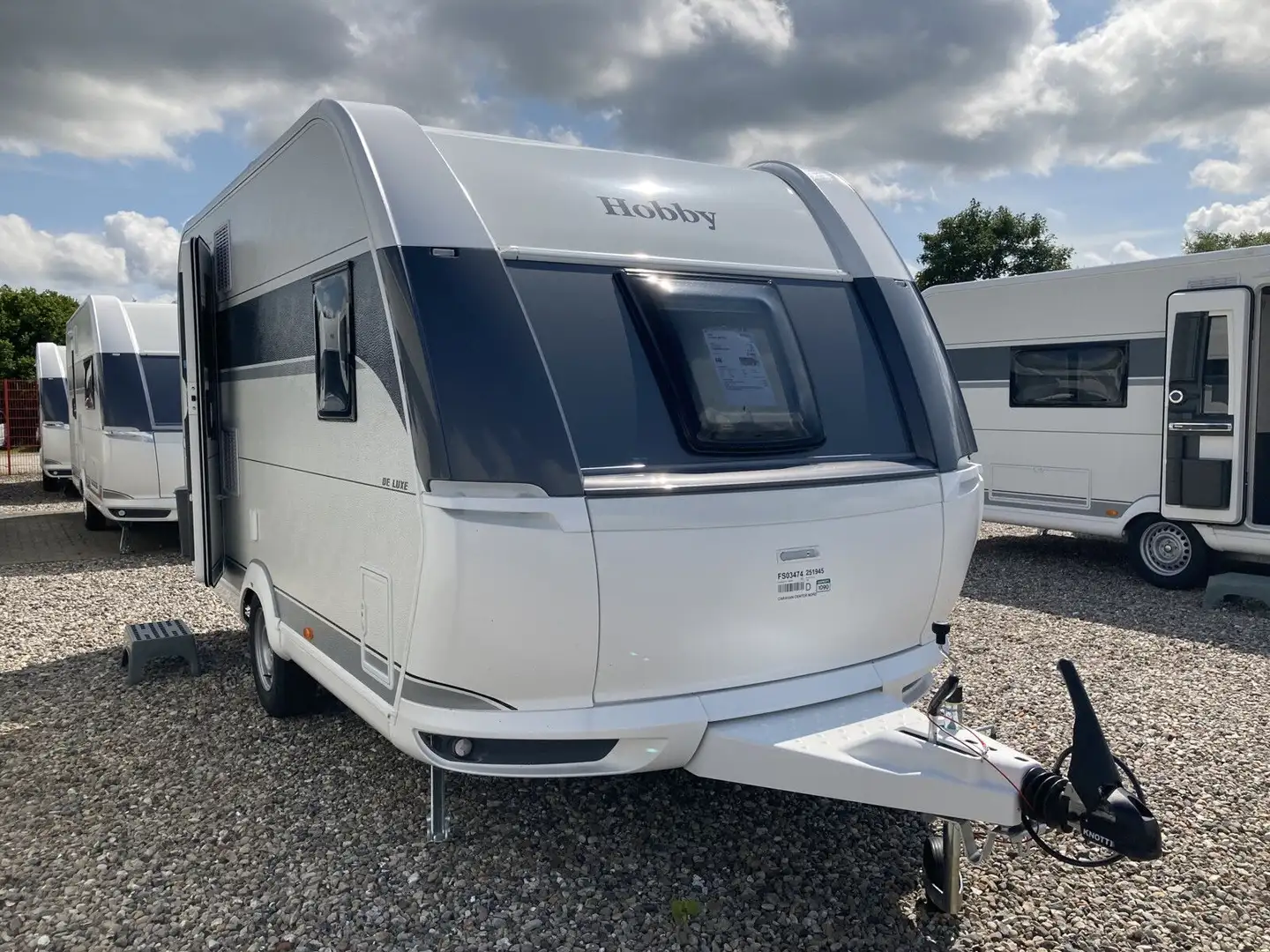 Hobby De Luxe 400 SFe Wit - 1