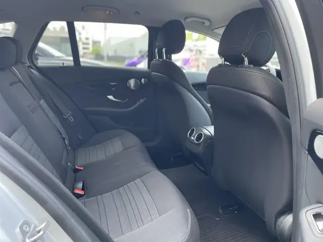 Mercedes-Benz 300 view 5