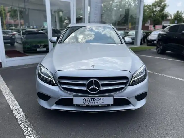 Mercedes-Benz 300 view 2