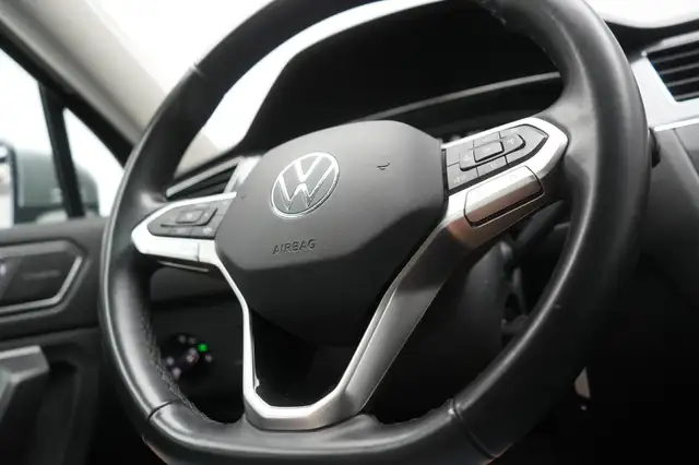 Volkswagen Tiguan Allspace view 16