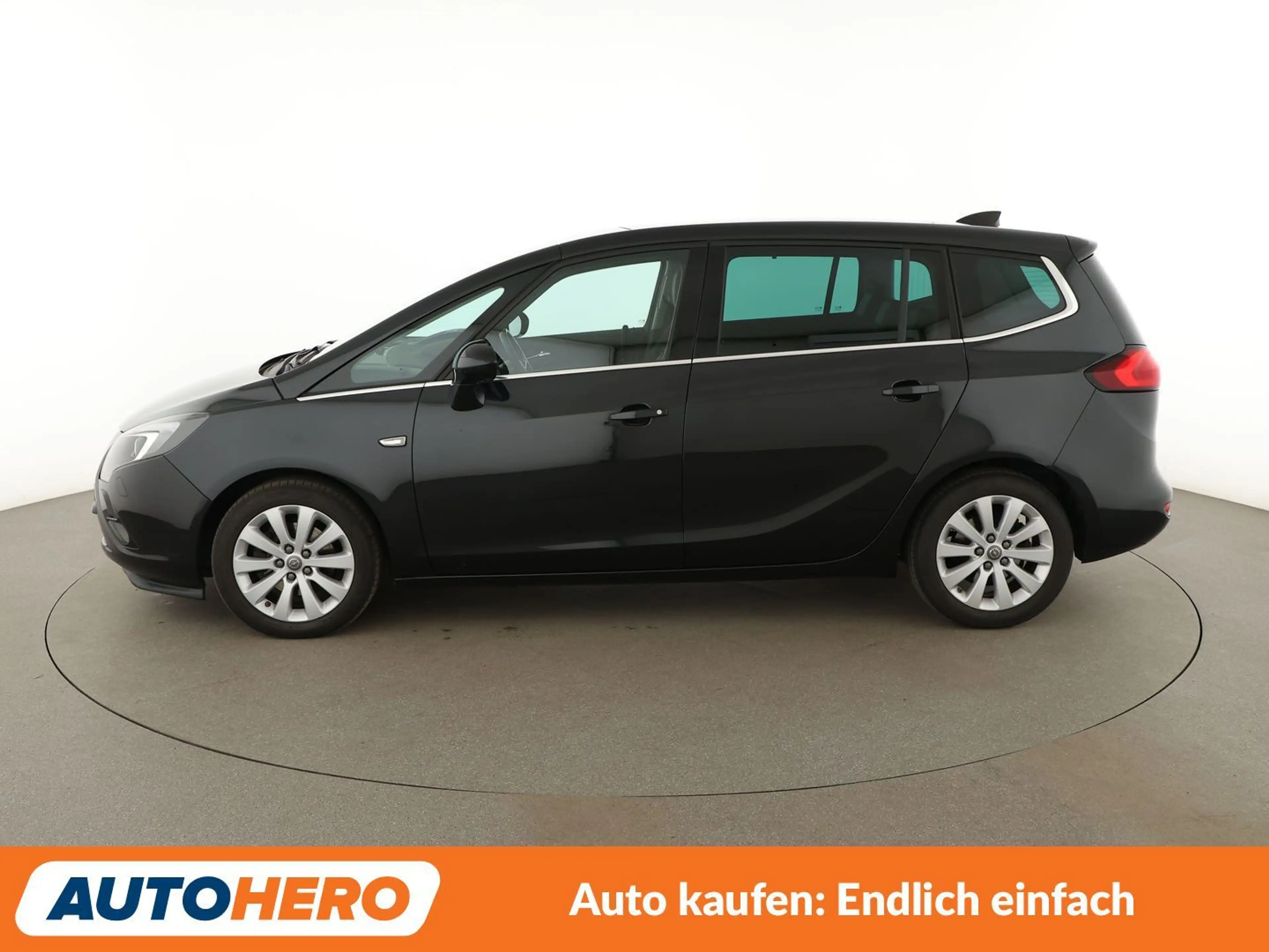Opel Zafira Tourer 1.6 CDTI DPF Innovation*NAVI*XENON*ACC*PDC*SHZ* — photo 3