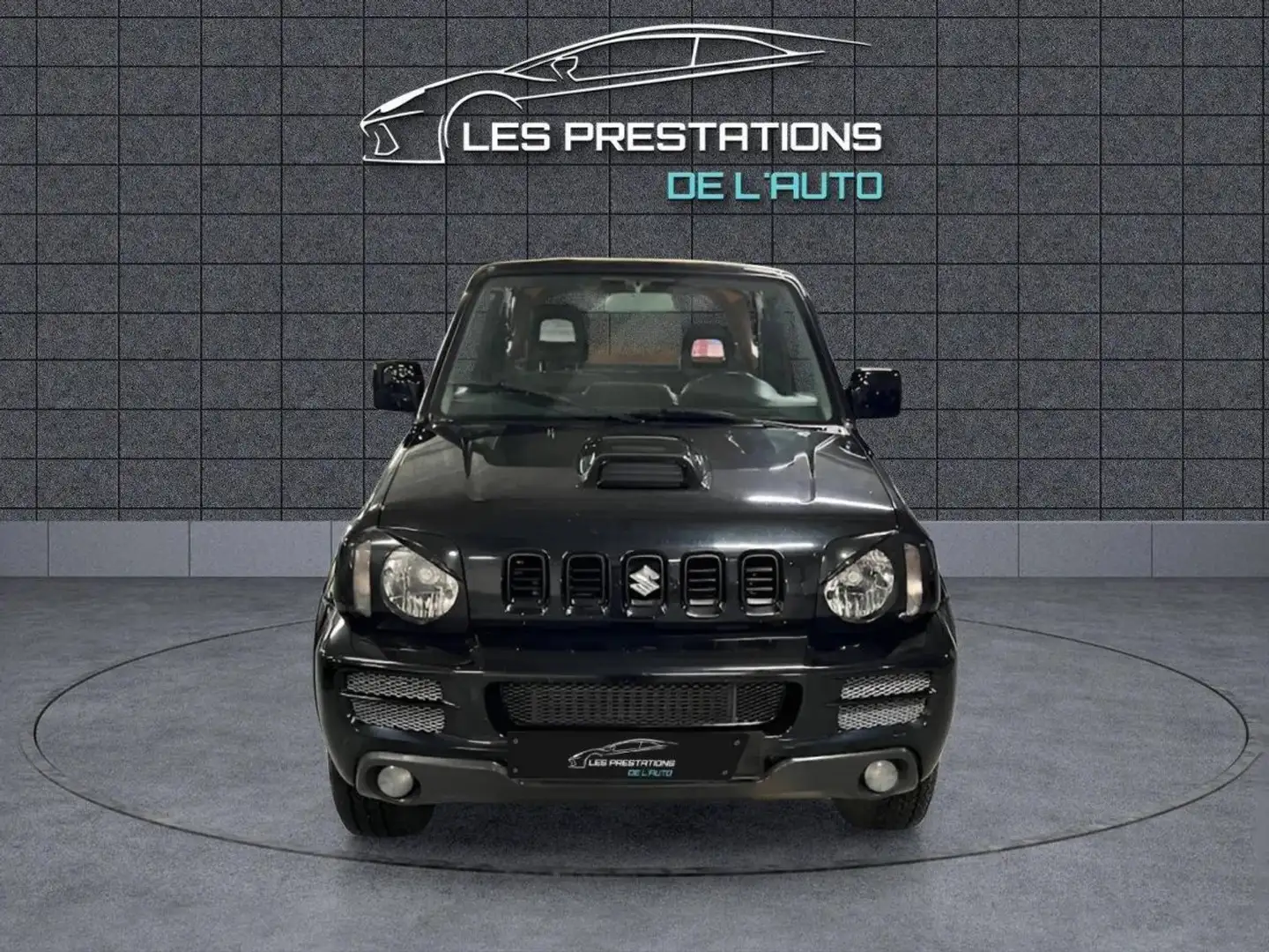 Suzuki Jimny 1.5 DDiS JLX Zwart - 2