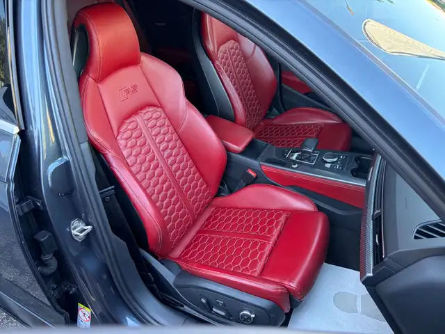 Audi A4 view 12