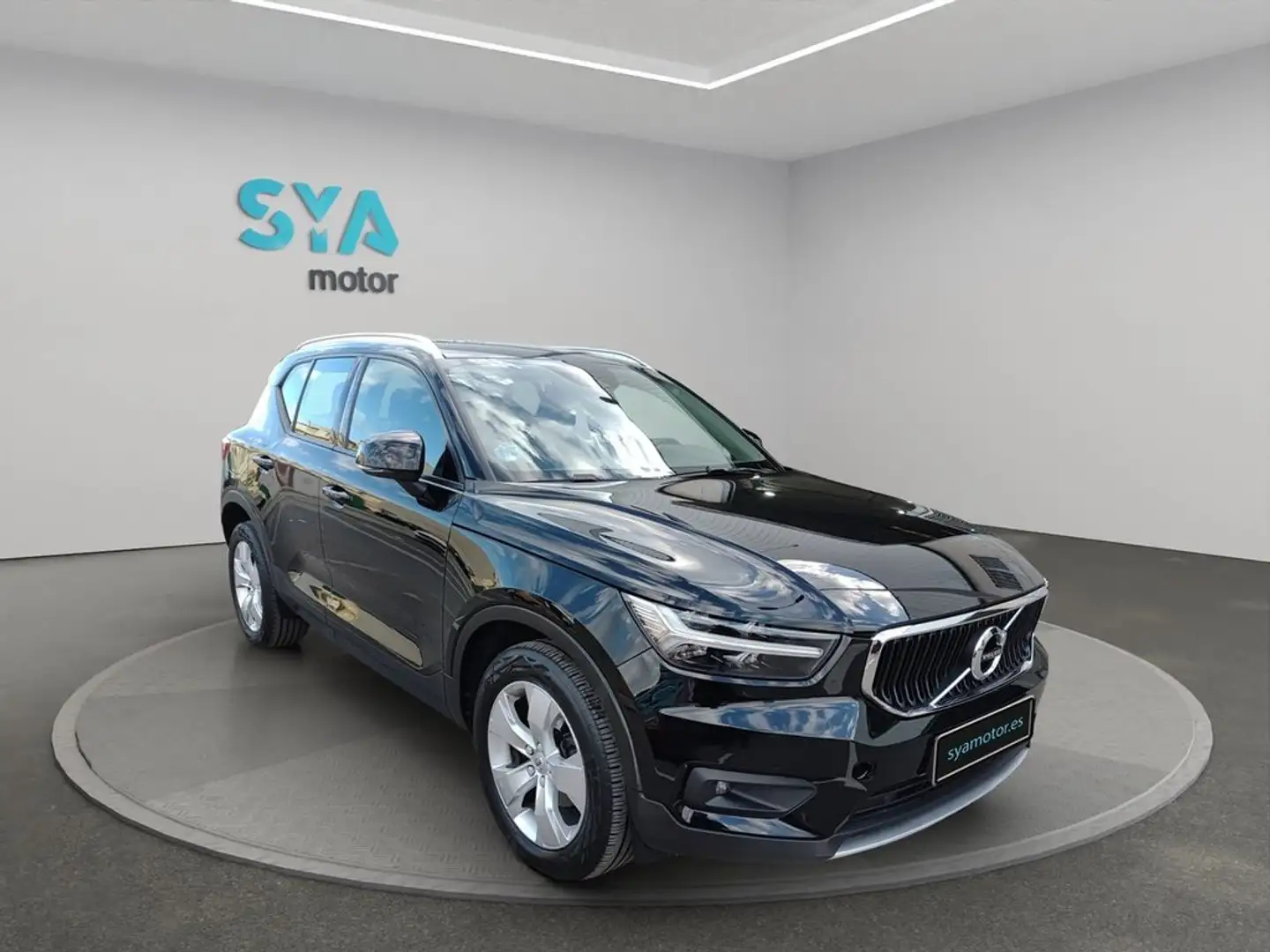 Volvo XC40 1.5 T3 Business Plus Auto Zwart - 1