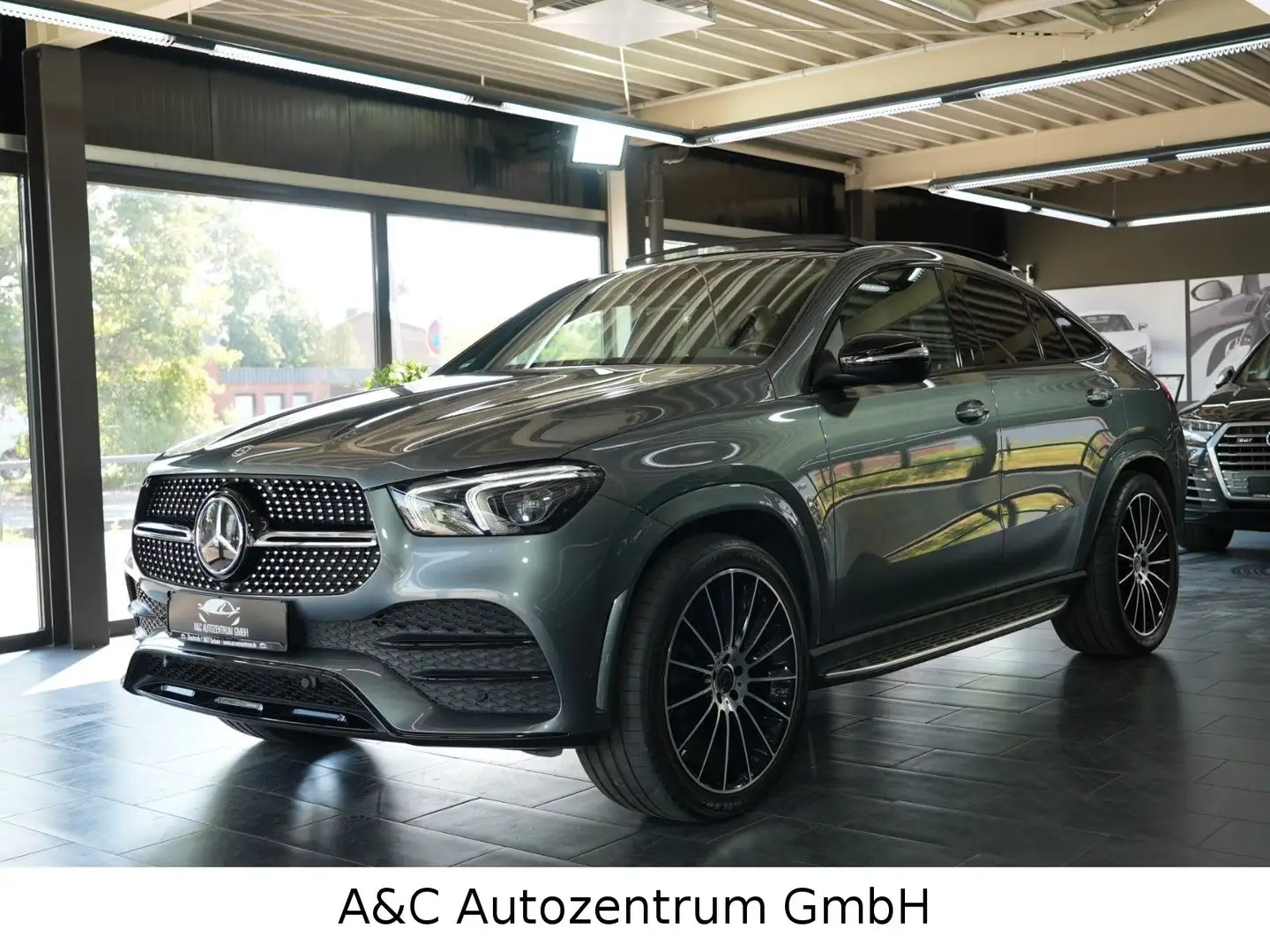 Mercedes-Benz GLE 350 d 4Matic Coupé AMG Line Grau - 1