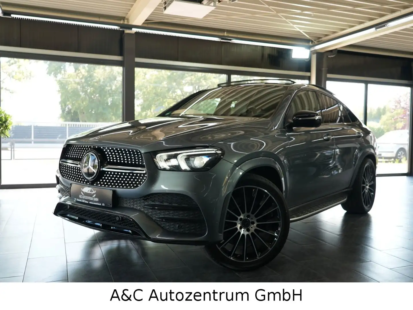 Mercedes-Benz GLE 350 d 4Matic Coupé AMG Line Grau - 2