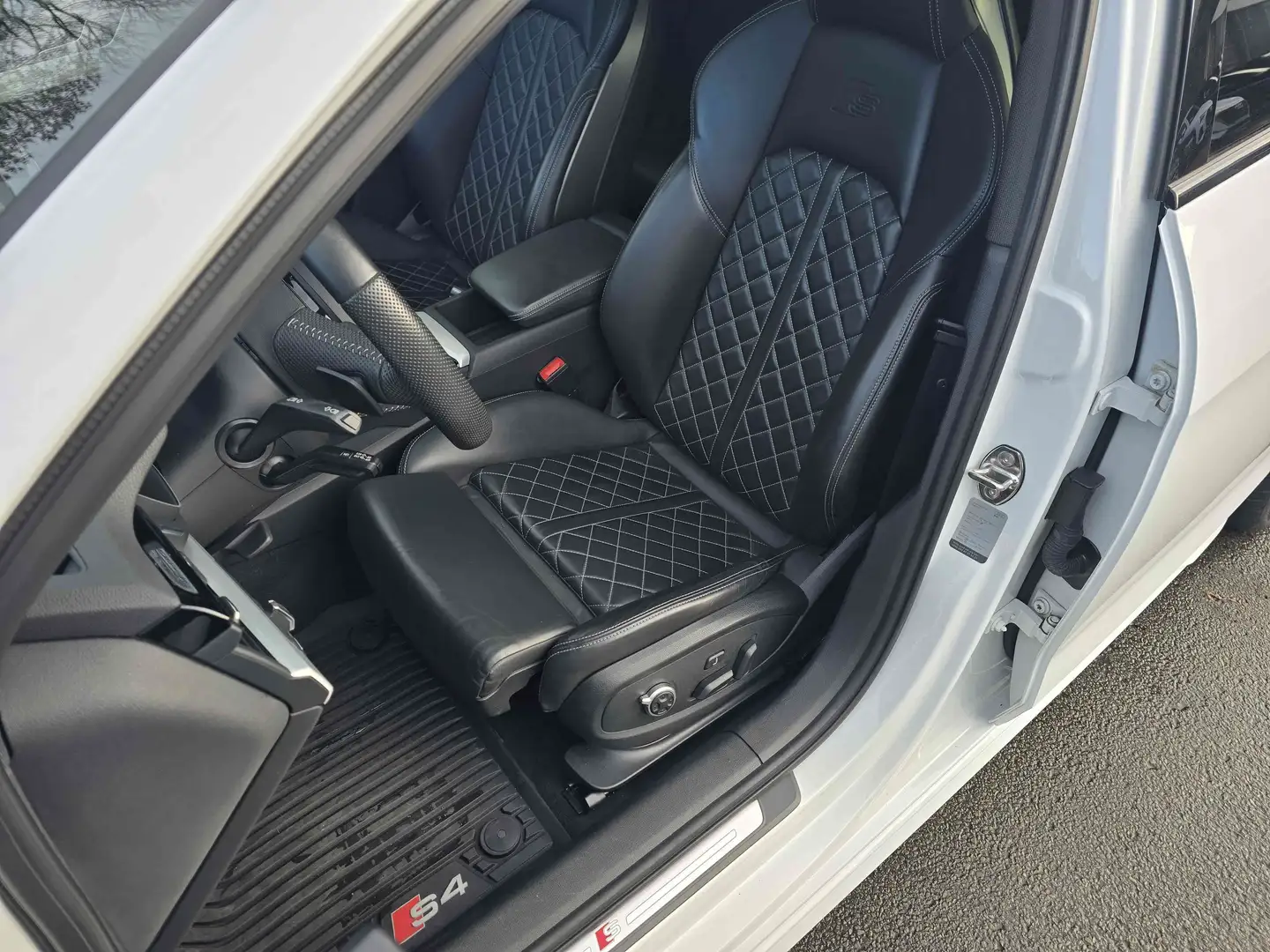 Audi S4 Avant 3.0 TDI quattro*DAB*LED*PANO-DACH*AHK*8 -FAC Weiß - 2