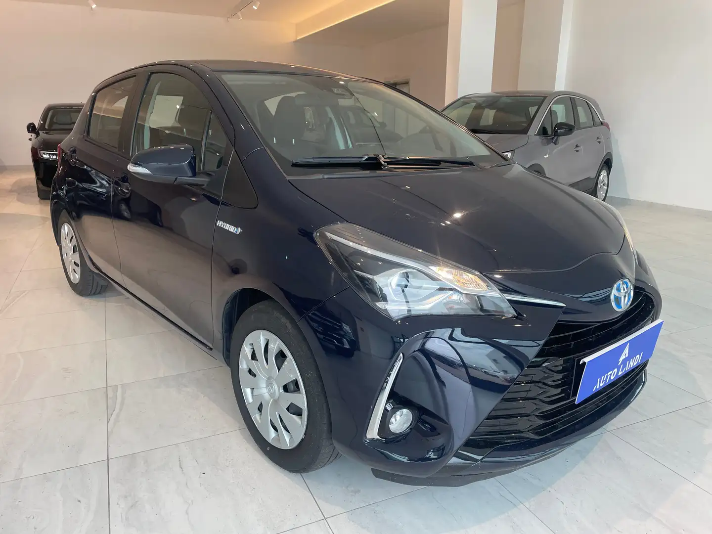 Toyota Yaris 5p 1.5h Cool my18 Blu/Azzurro - 2