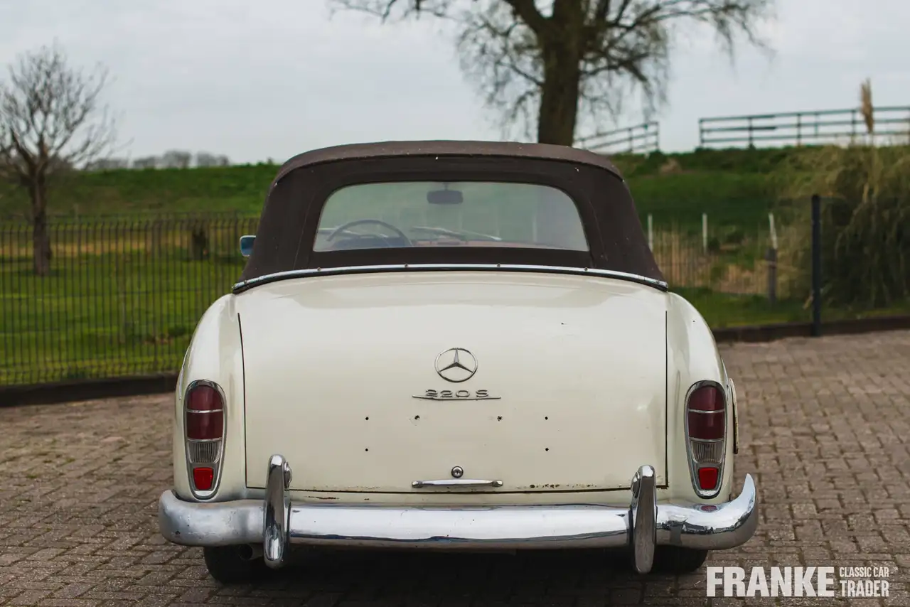 Mercedes-Benz 220 S Cabriolet, foto 2