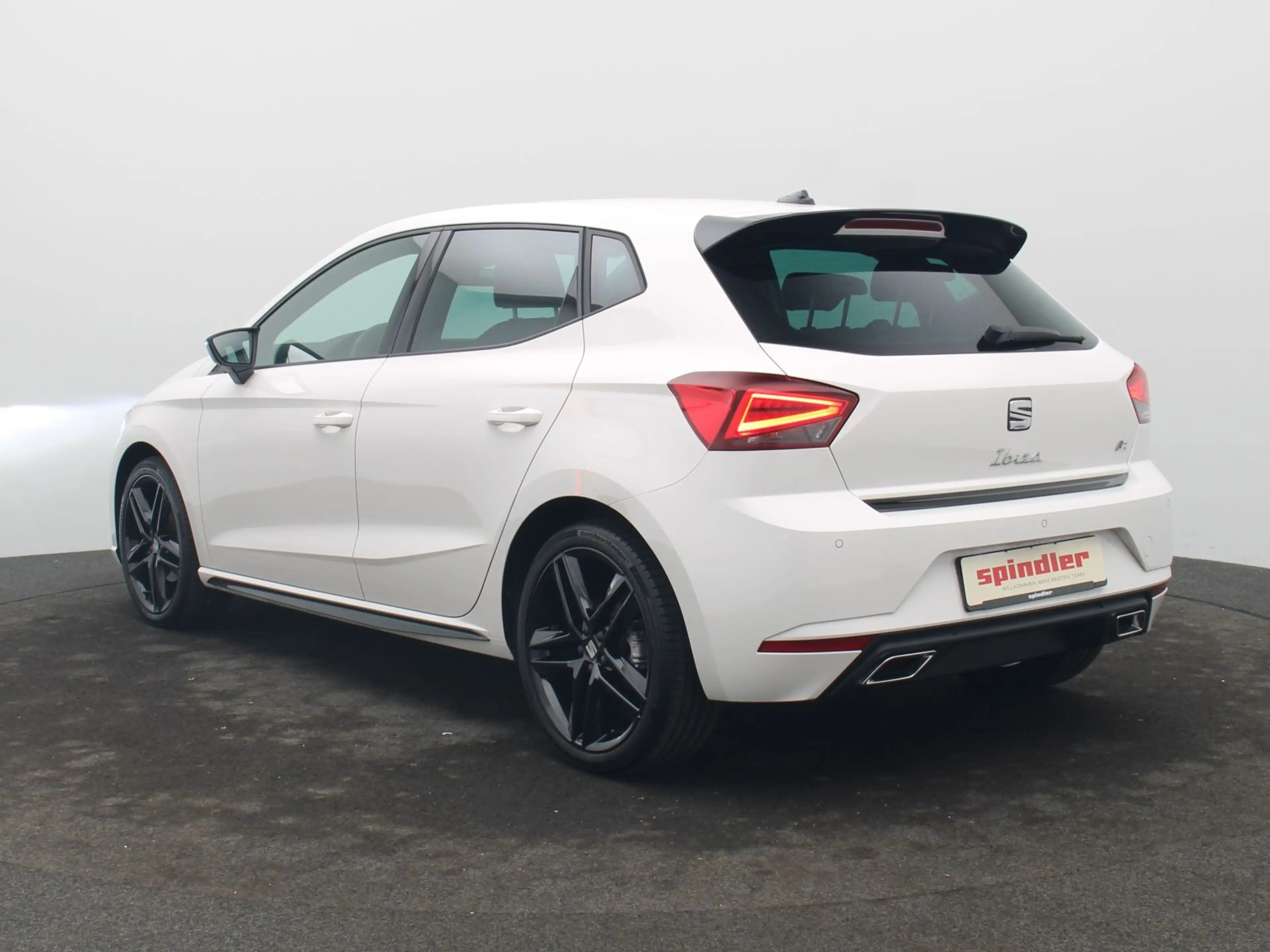 SEAT Ibiza FR Black Edition 1.0 TSI DSG / Navi, LED — photo 6