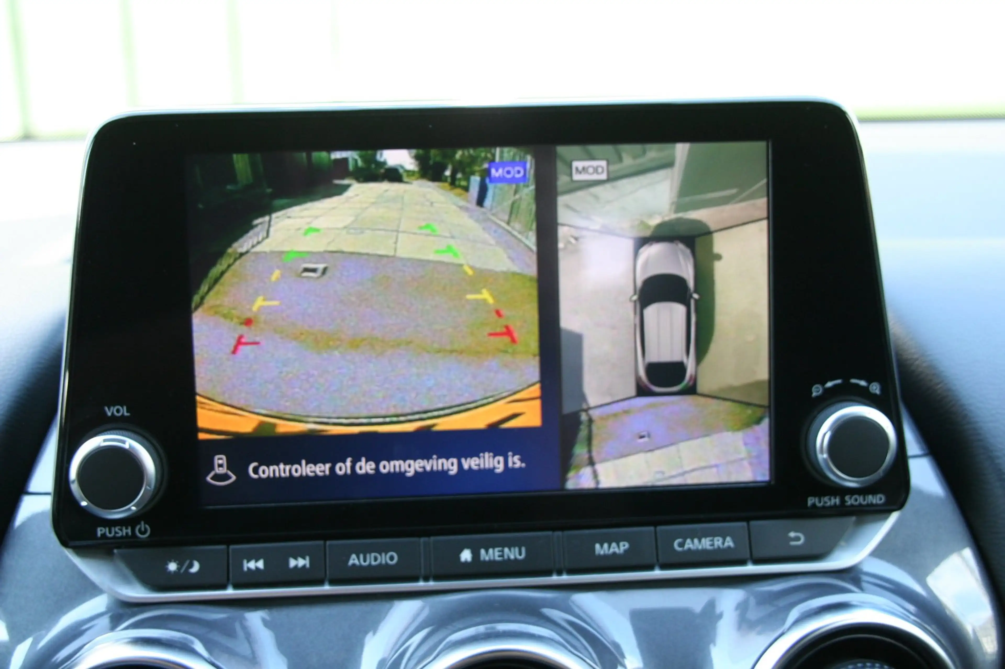 Nissan Juke 1.6 Hybrid Tekna, CLIMA, NAVI, 360 CAMERA, HALF LE — photo 28
