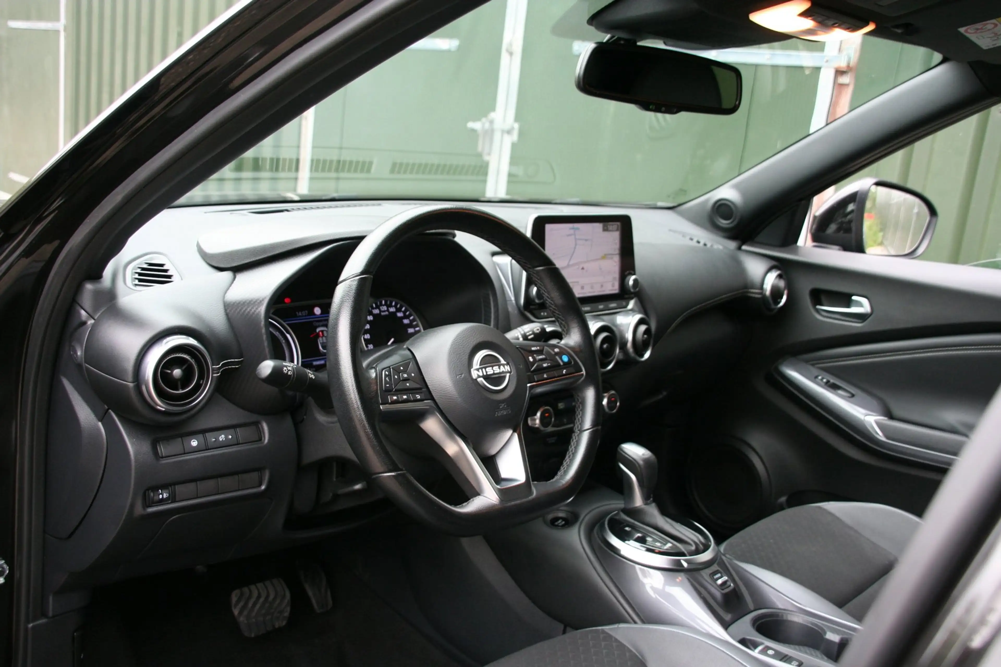 Nissan Juke 1.6 Hybrid Tekna, CLIMA, NAVI, 360 CAMERA, HALF LE — photo 36