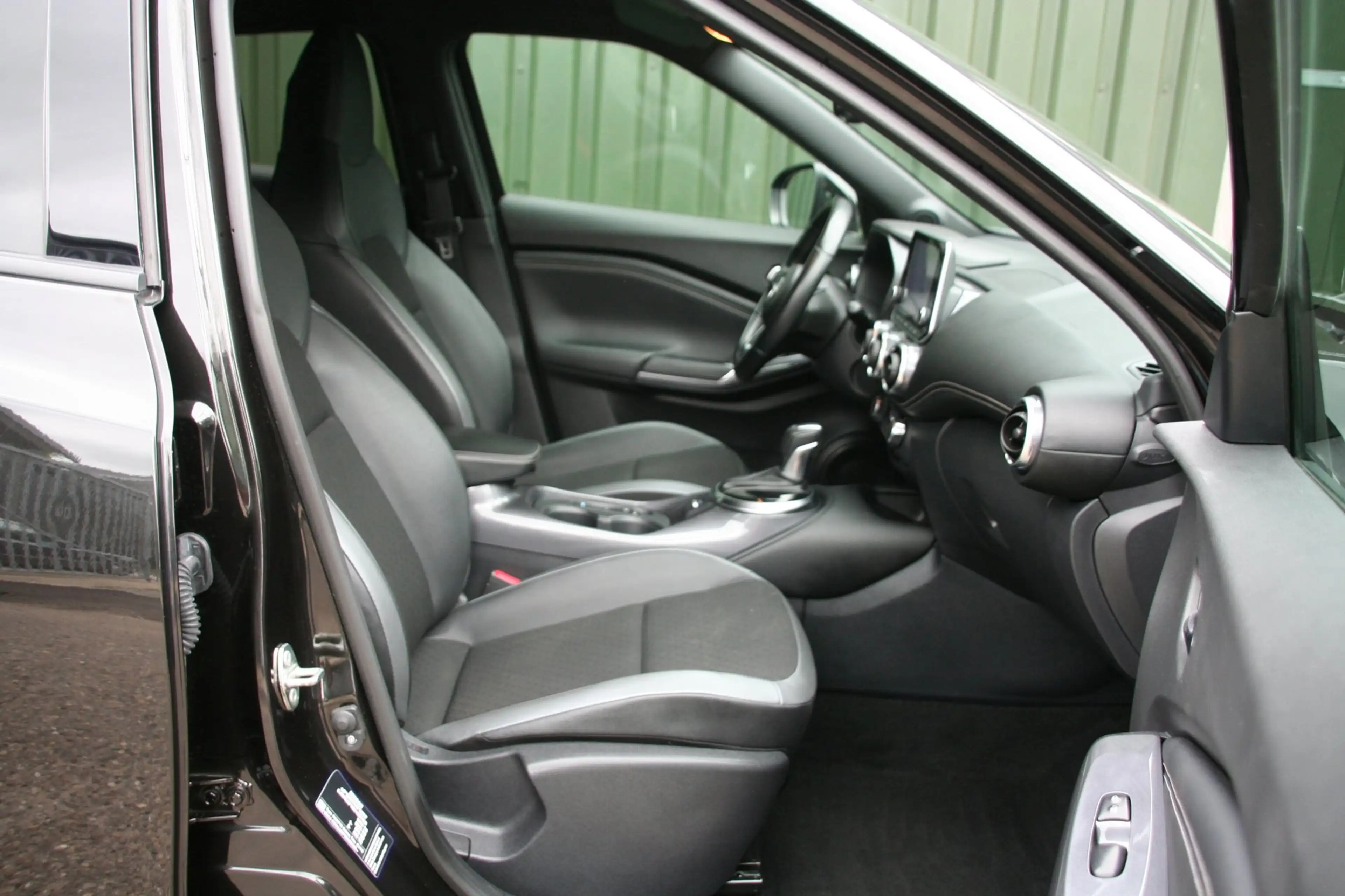 Nissan Juke 1.6 Hybrid Tekna, CLIMA, NAVI, 360 CAMERA, HALF LE — photo 39