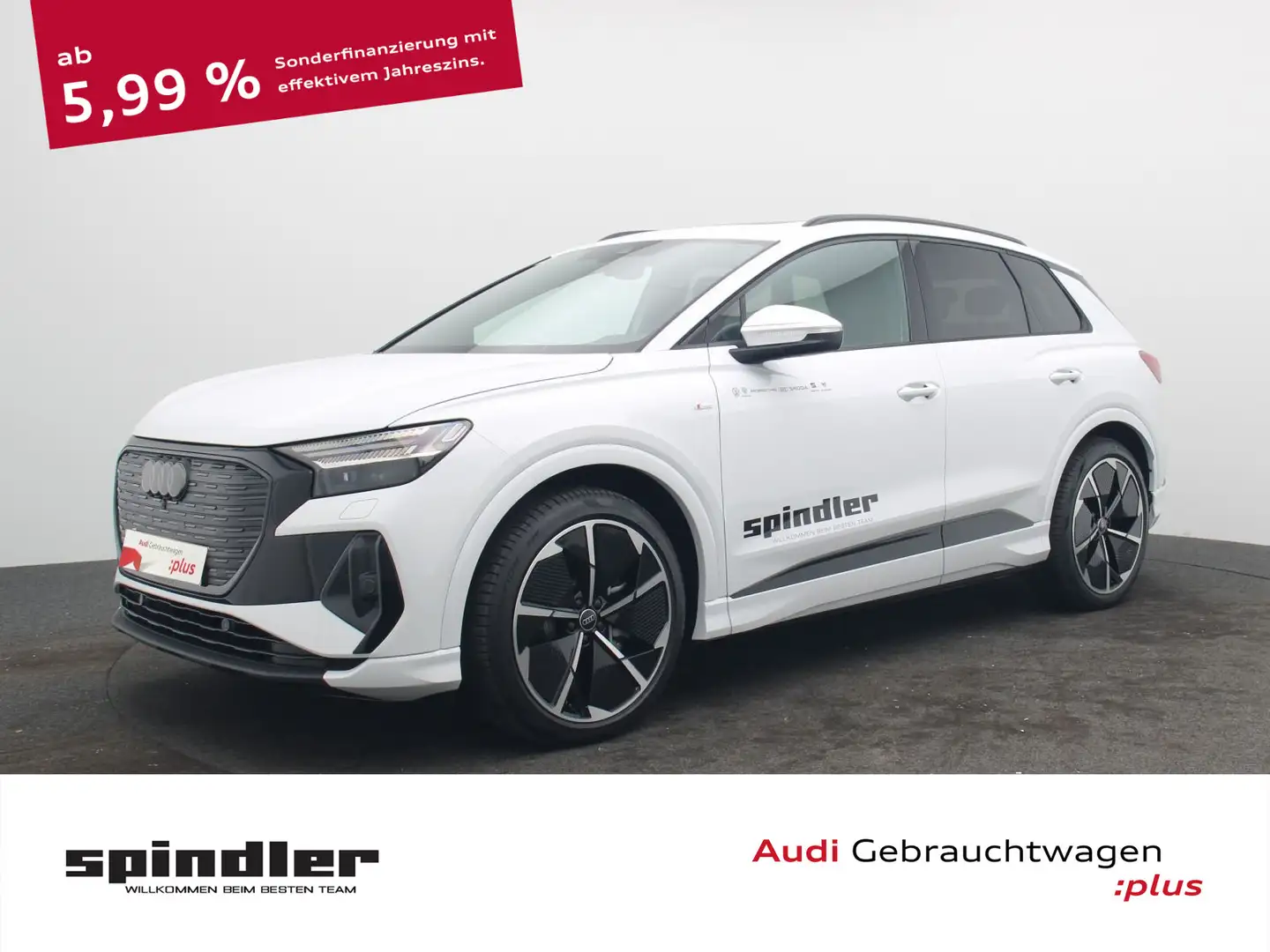 Audi Q4 e-tron S-Line 45 quattro / Matrix, Pano, AHK Weiß - 1