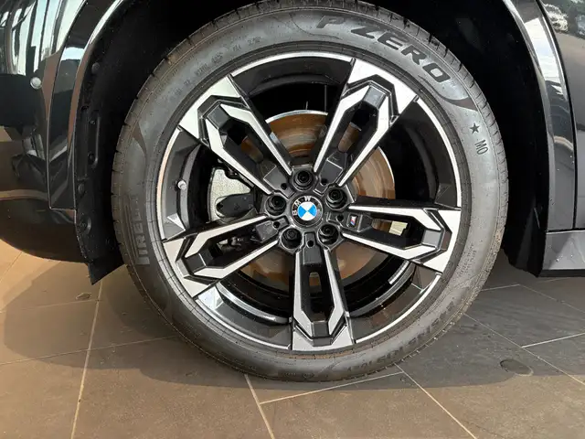 BMW X1 view 10