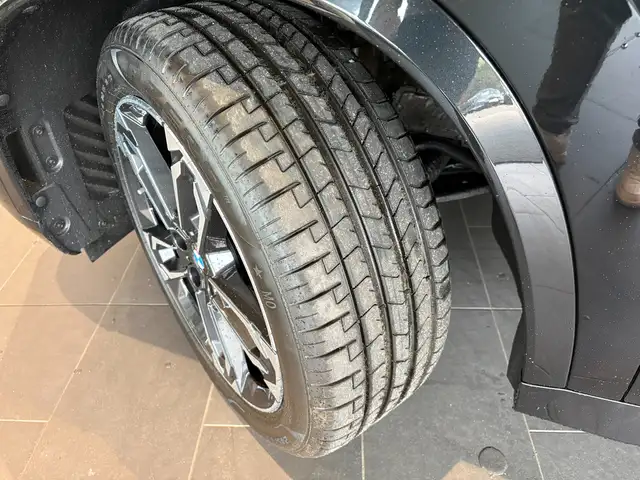 BMW X1 view 3