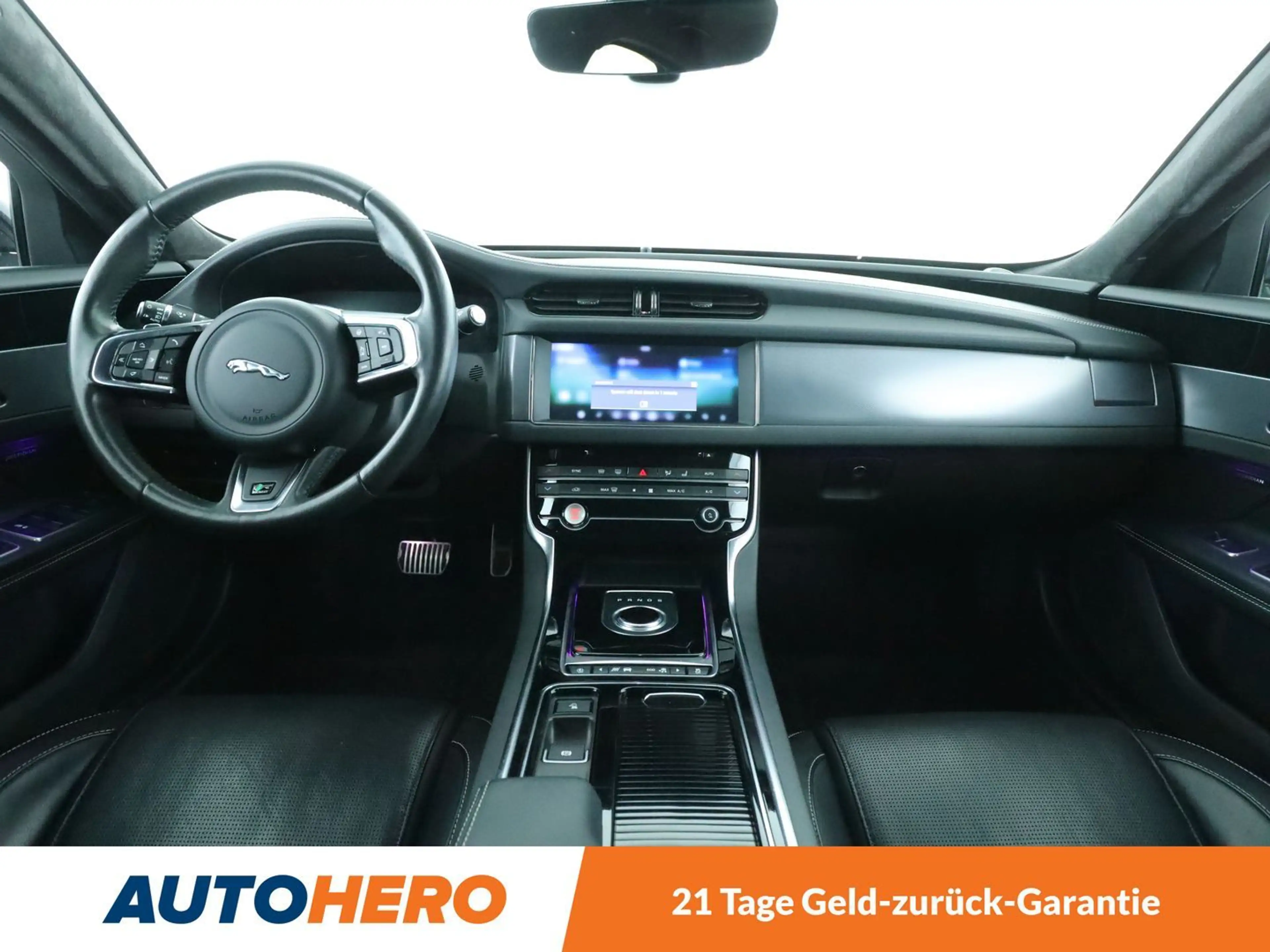 Jaguar XF 3.0 D V6 AWD Aut*NAVI*XENON*TEMPO*CAM*PDC*SHZ* — photo 12