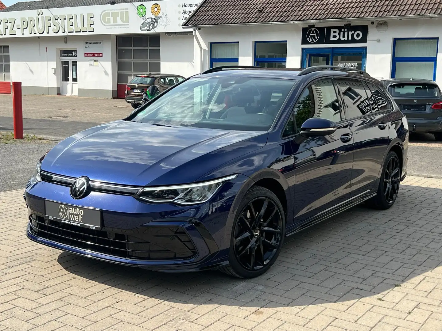 Volkswagen Golf VIII R-Line I Virtual Cockpit I ACC I AHK Blau - 1