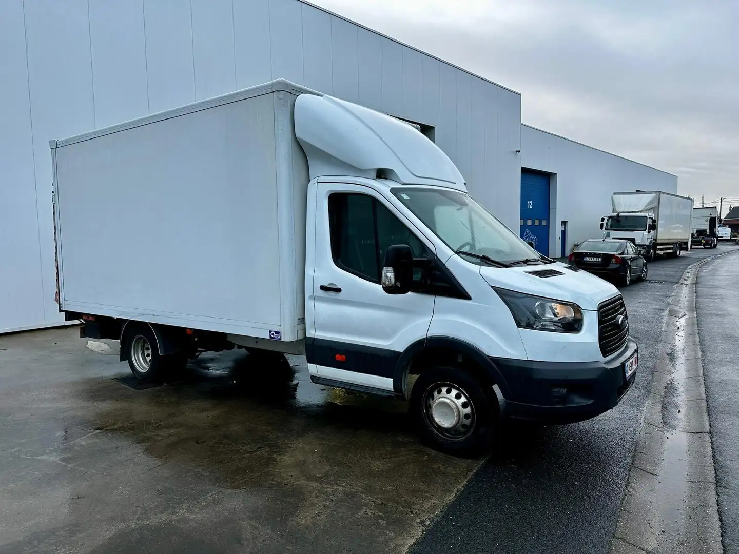 Ford TRANSIT 2.0 TDCI KOFFER MET LAADBRUG - 2