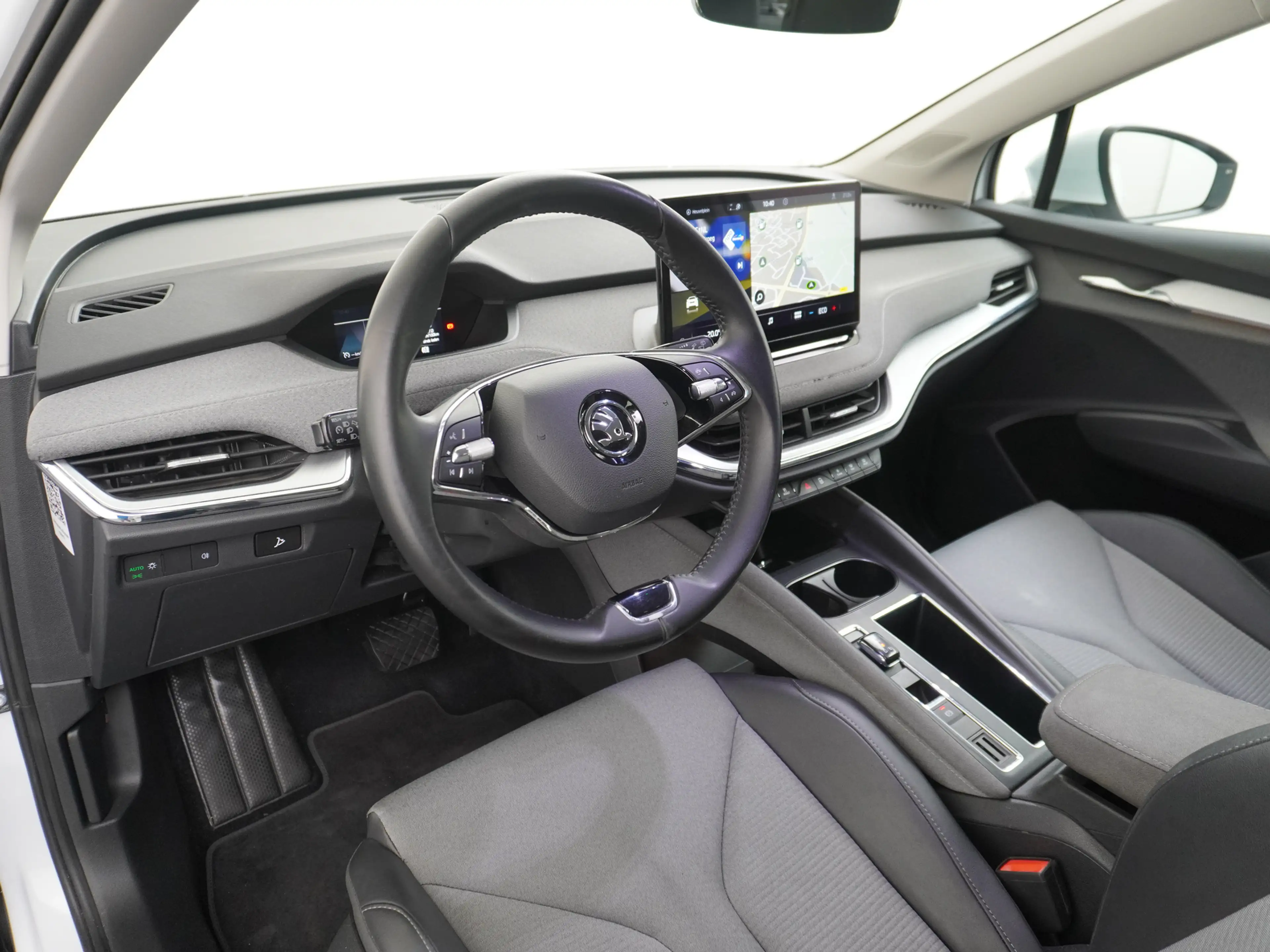 Skoda Enyaq iV 60 SOH 92% Apple Carplay Android Auto Navi Ecc — photo 9