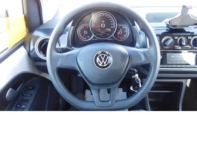 Volkswagen Up! view 7