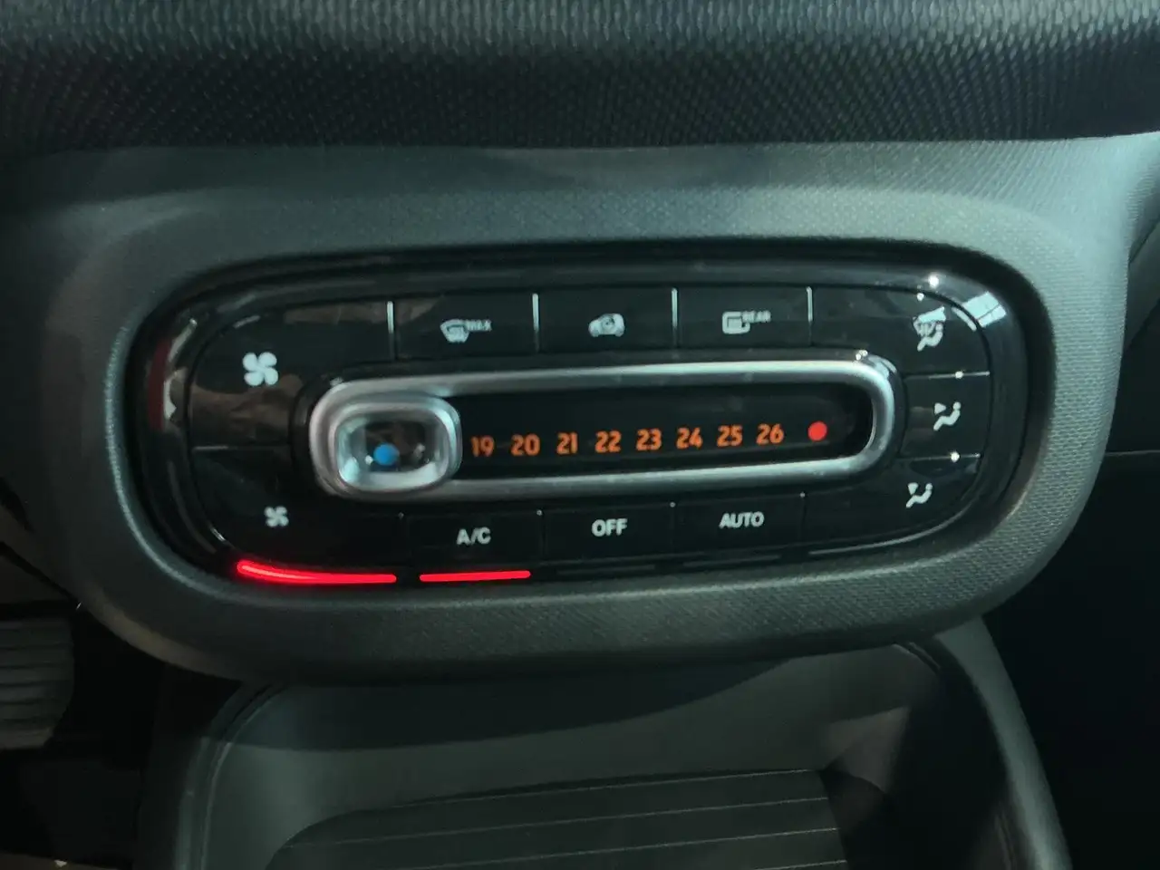 smart forTwo 2021 — фото 15