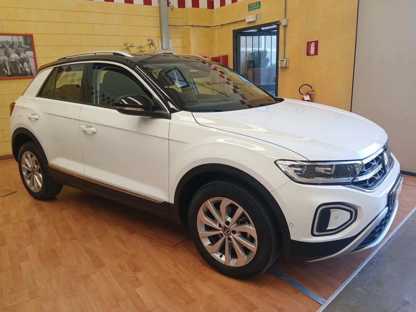 Volkswagen T-Roc T-Roc 2022 1.0 tsi Style 110cv Bianco - 2