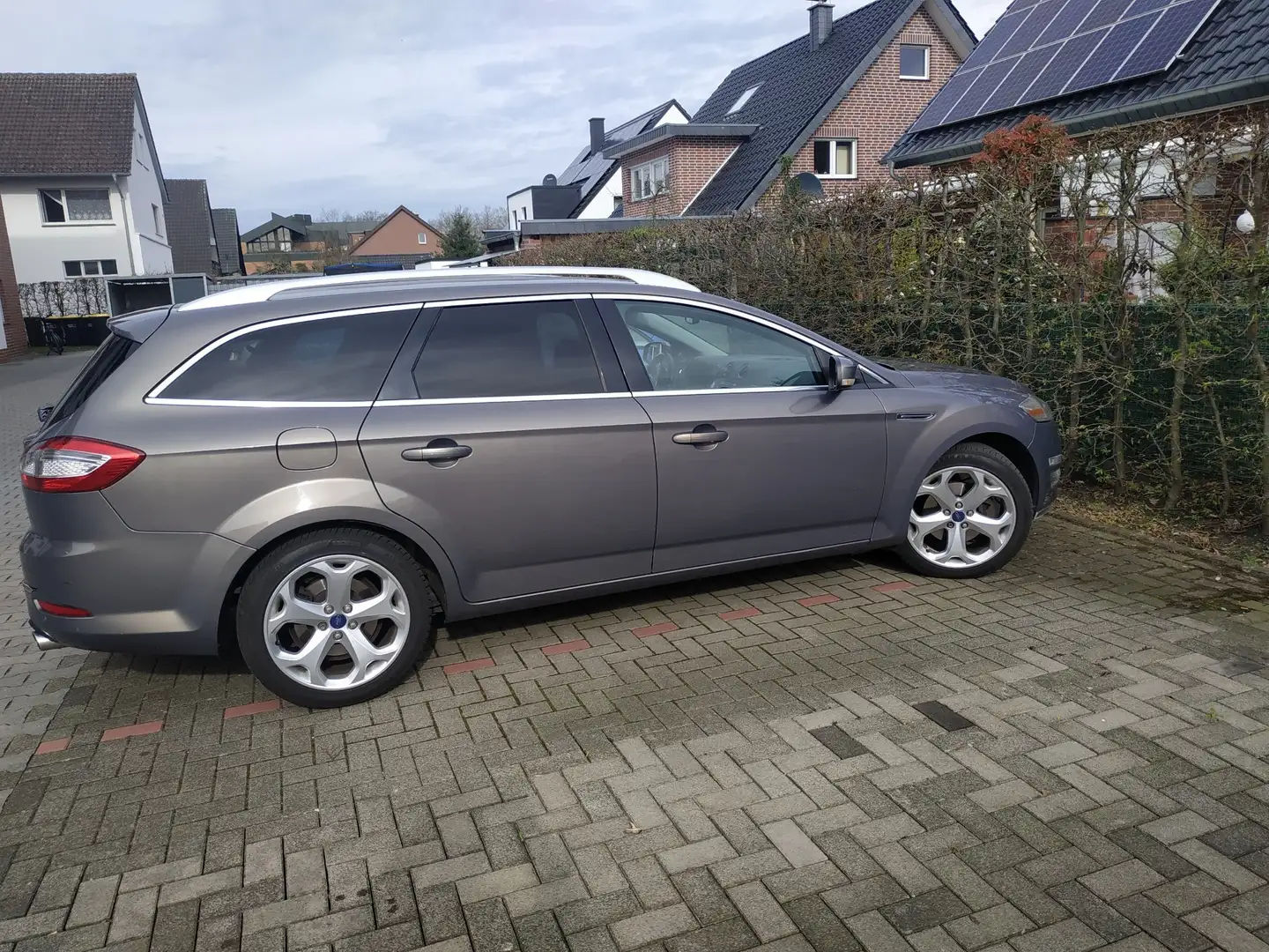 Ford Mondeo 2.2 TDCi Aut. Titanium Brun - 1